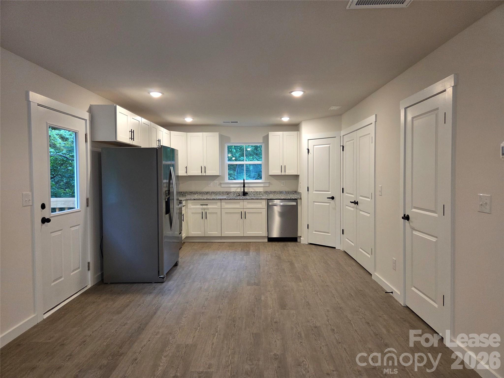 104 10th Avenue Property Photo 3
