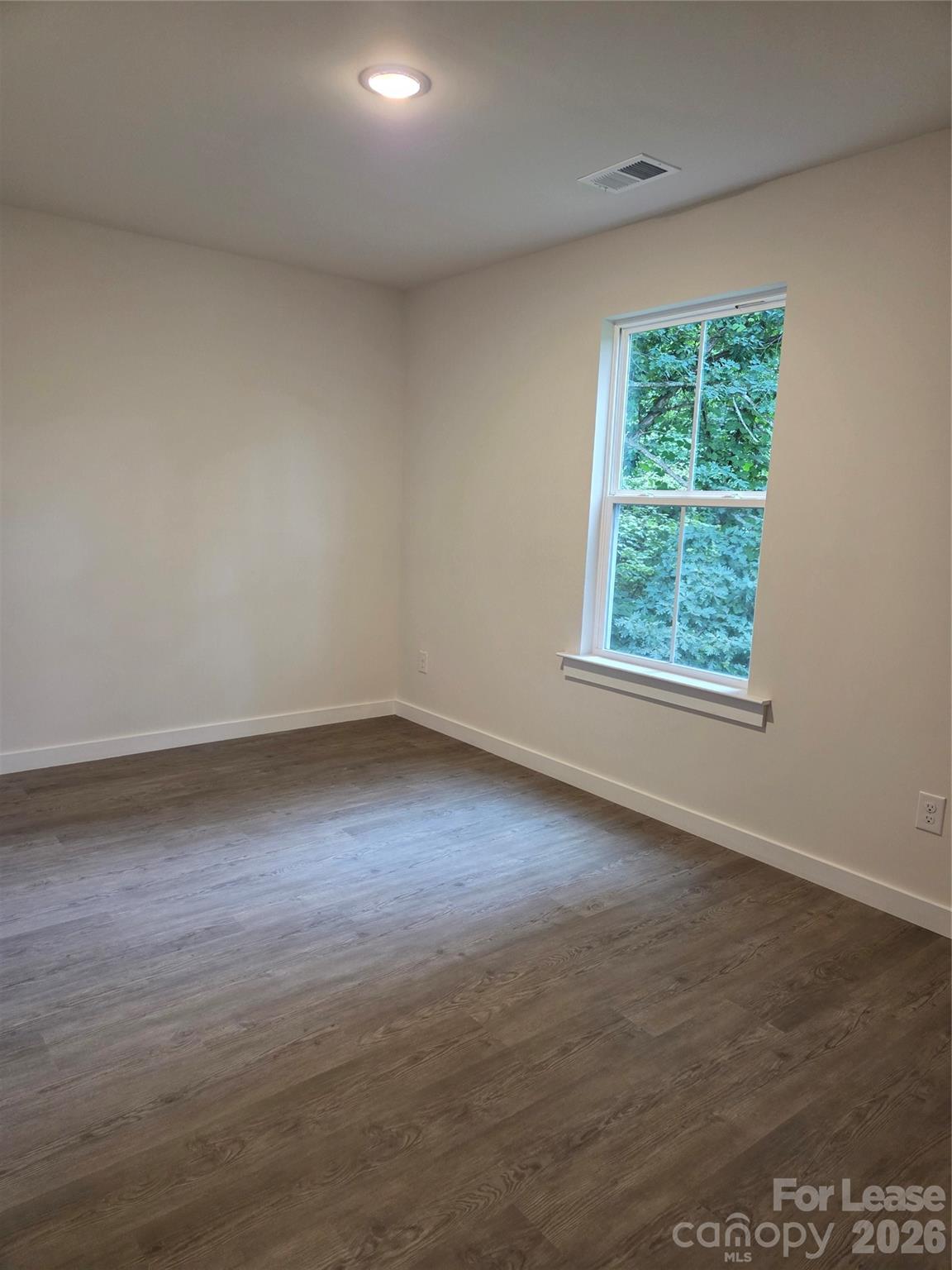 104 10th Avenue Property Photo 4