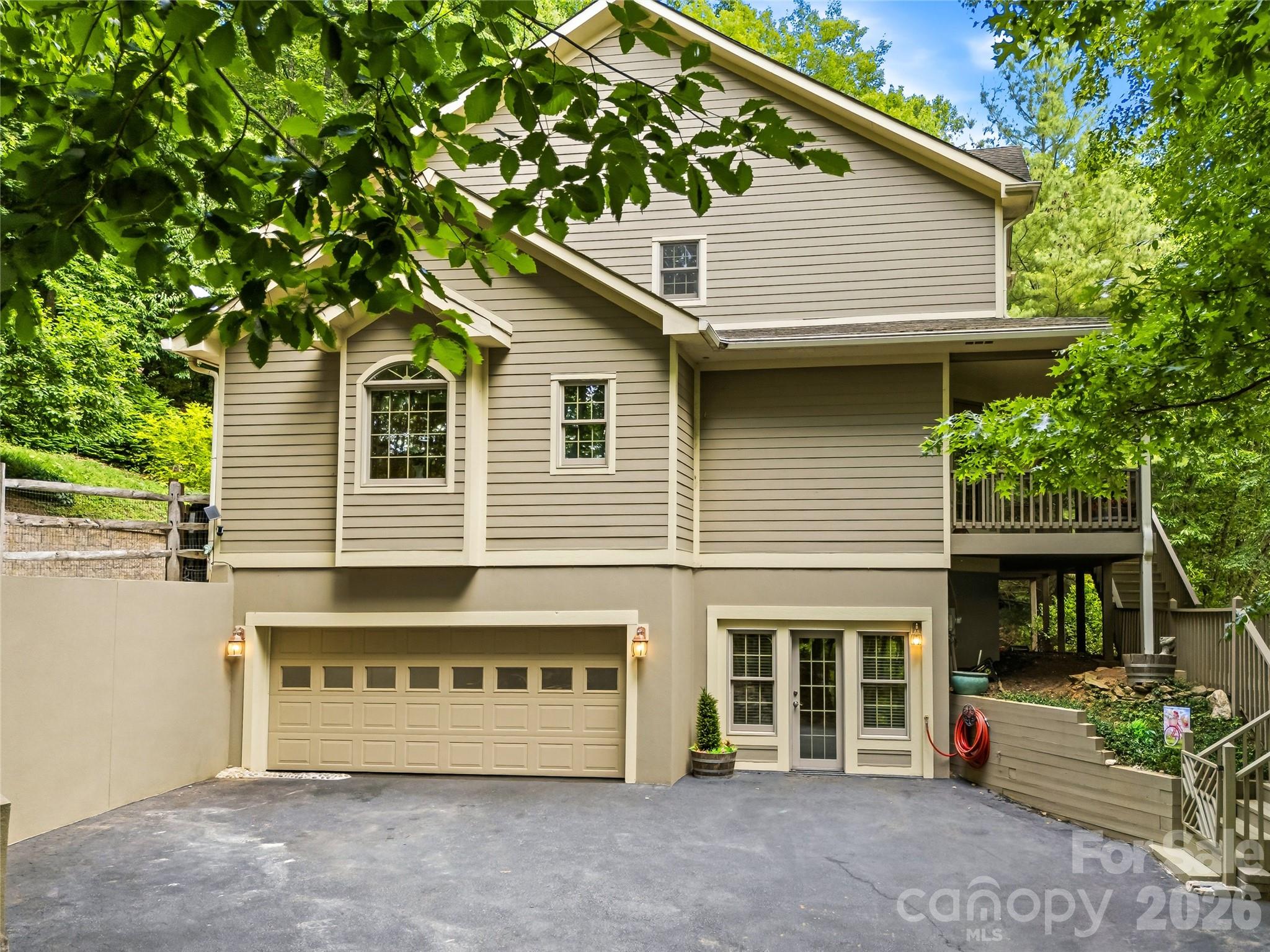 840 Stoney Stream Lane Property Photo 4