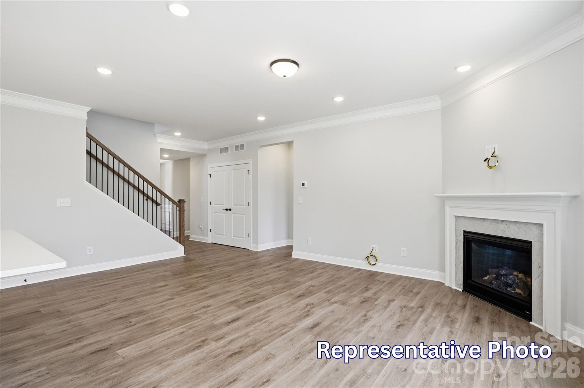 6016 New River Drive Property Photo 11