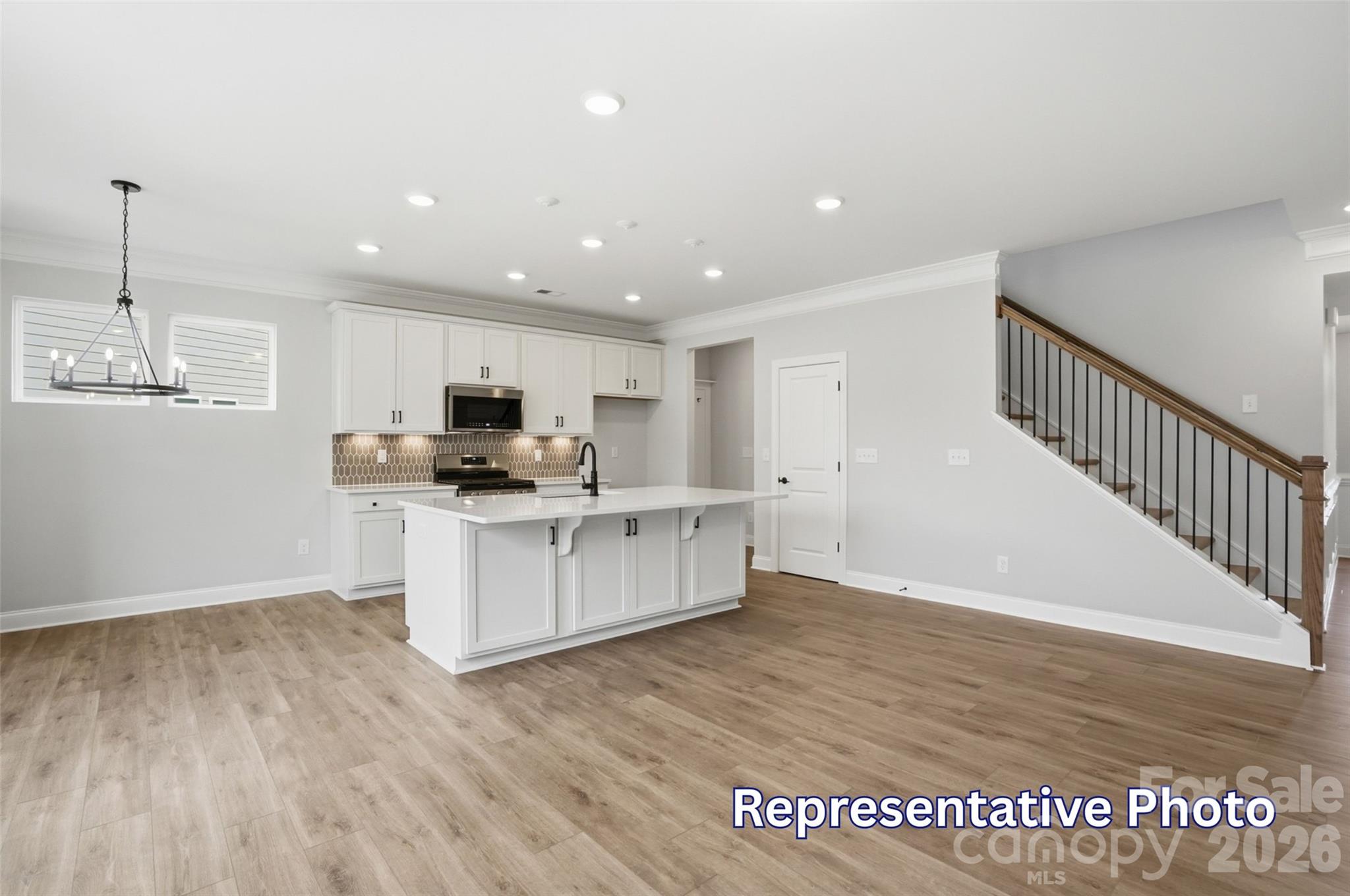6016 New River Drive Property Photo 12
