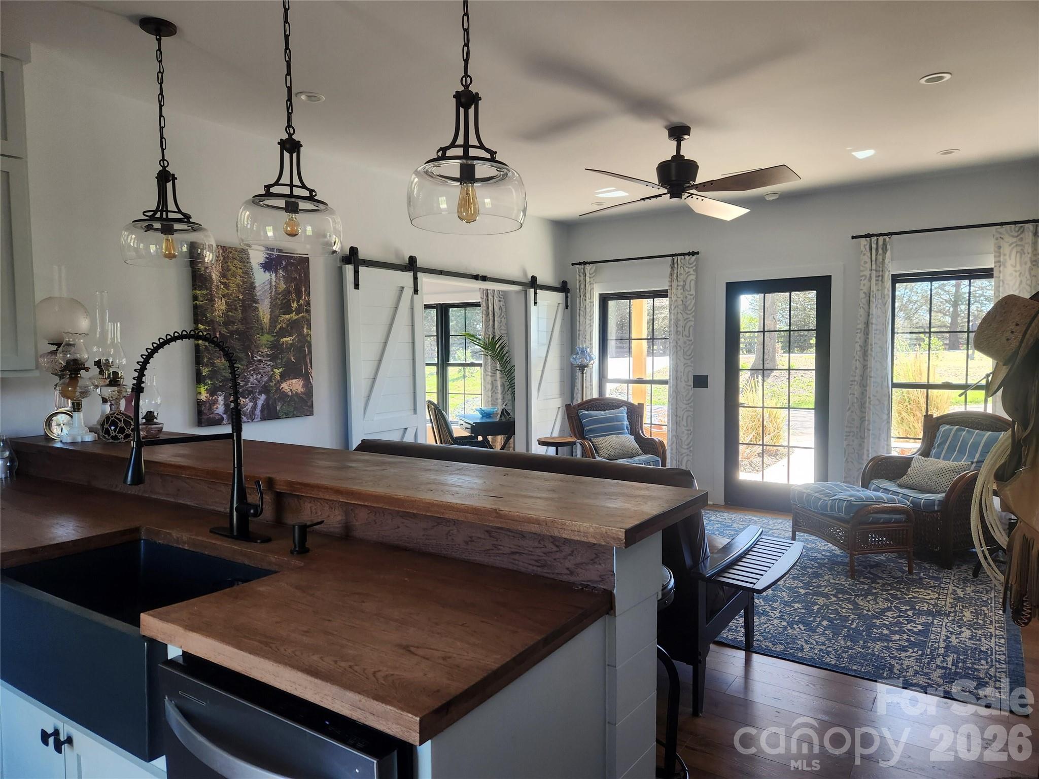 4085 Hunting Country Road Property Photo 6