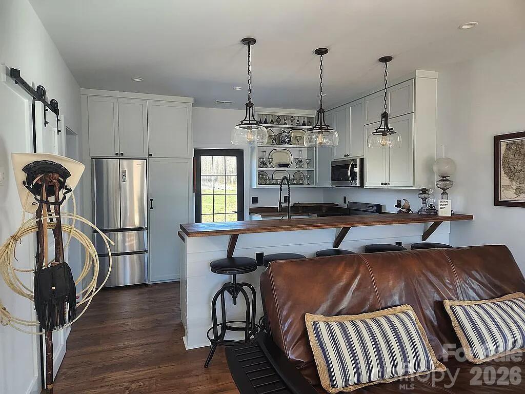 4085 Hunting Country Road Property Photo 7