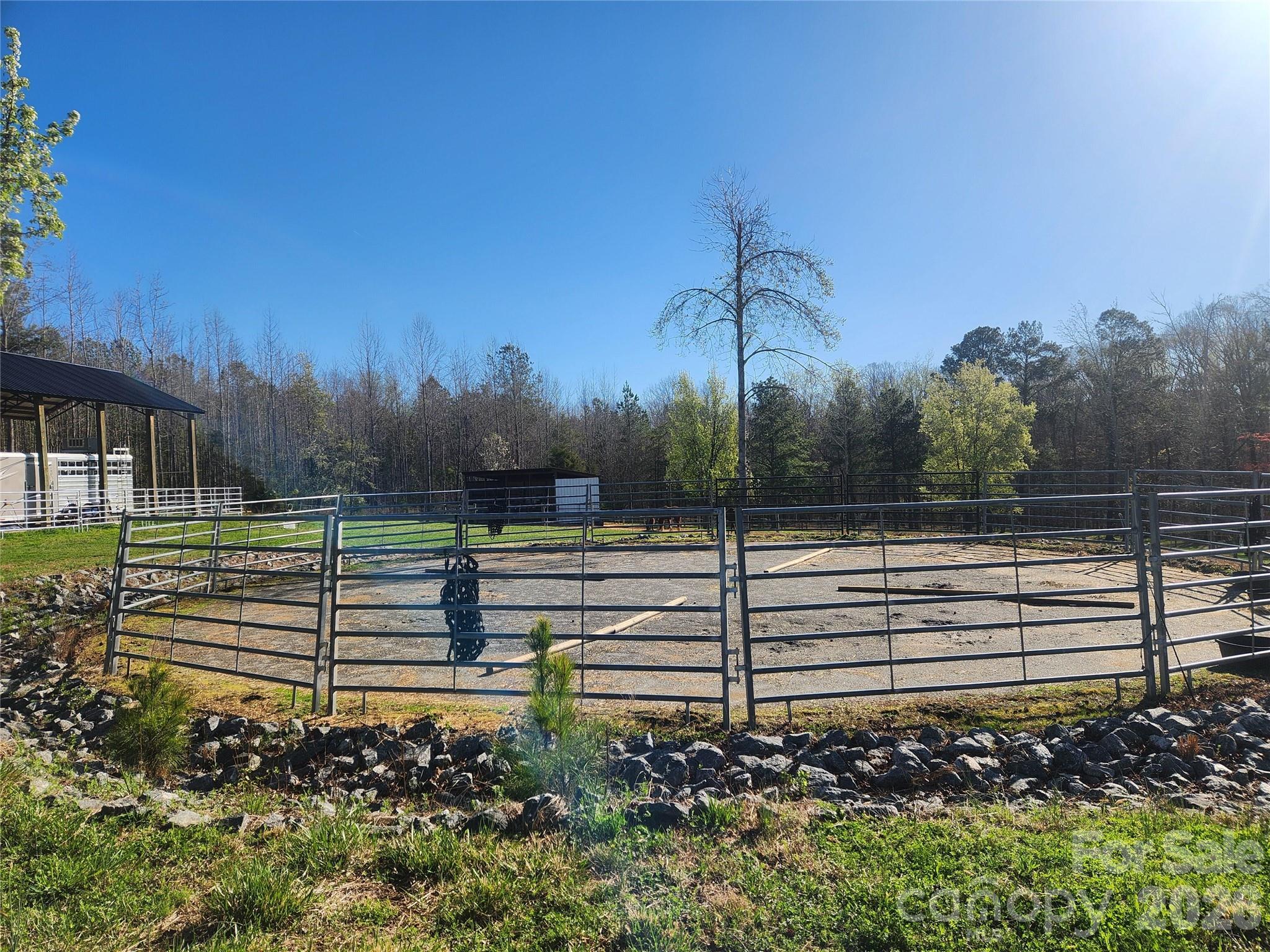 4085 Hunting Country Road Property Photo 15
