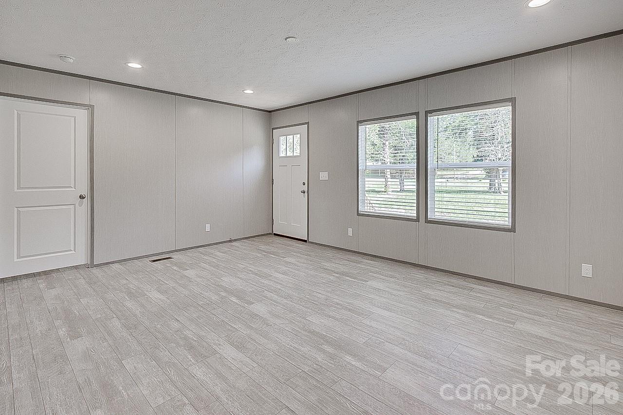 1848 Brittany Trail 116 Property Photo 6