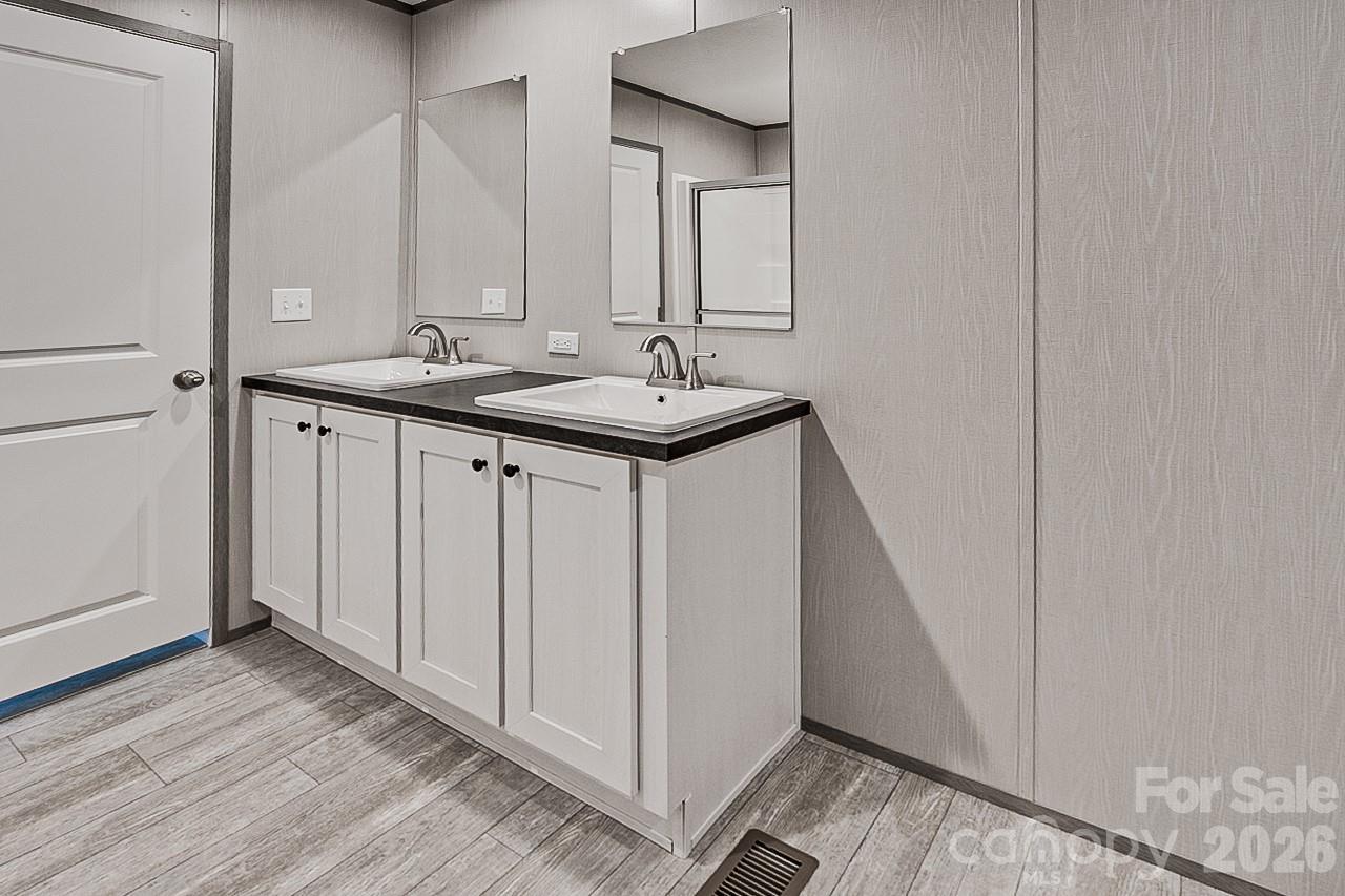 1848 Brittany Trail 116 Property Photo 31