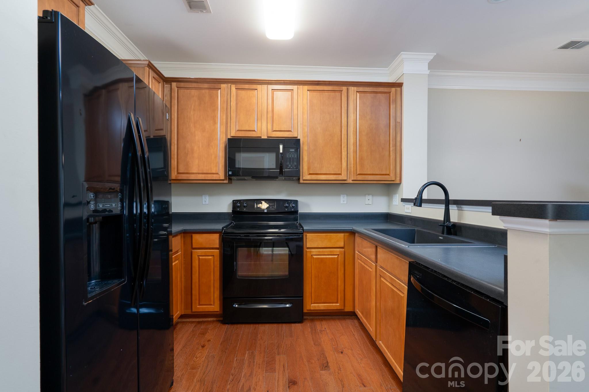 15449 Goodwood Street Property Photo 10
