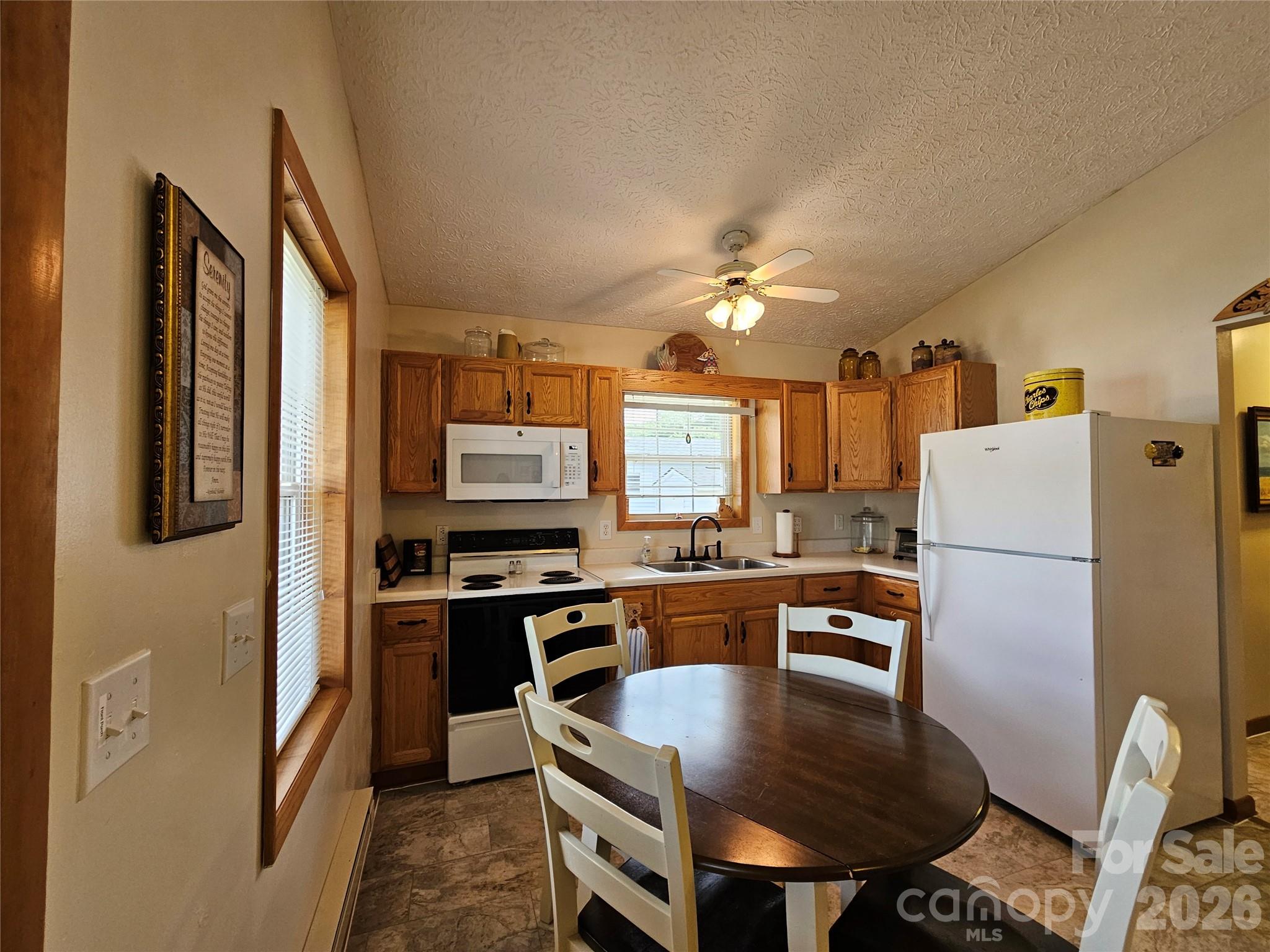 68 Strollers Lane Property Photo 2