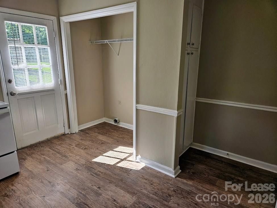 6815 Water Mill Court Property Photo 3