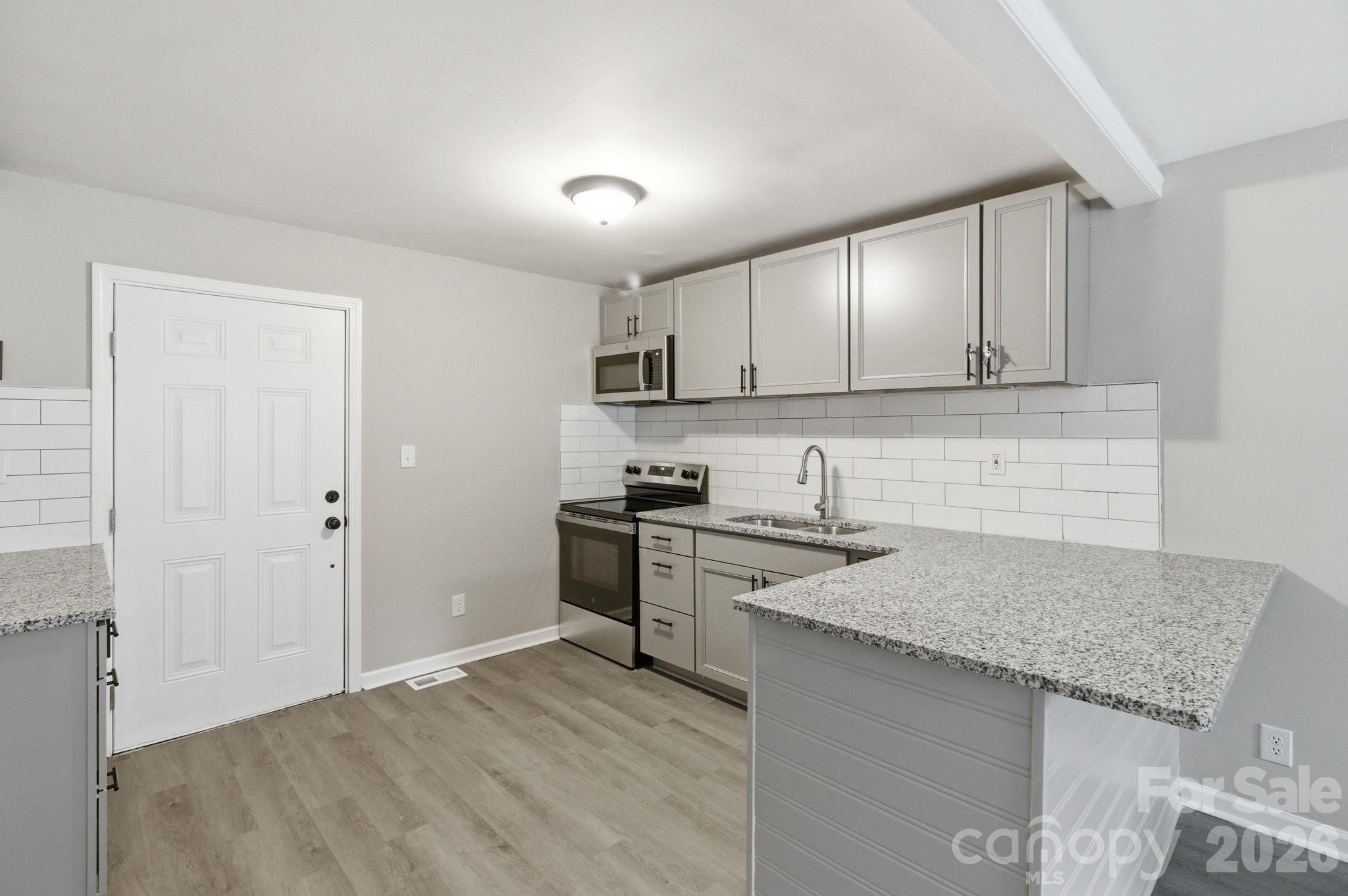 2732 Thornton Road Property Photo 5