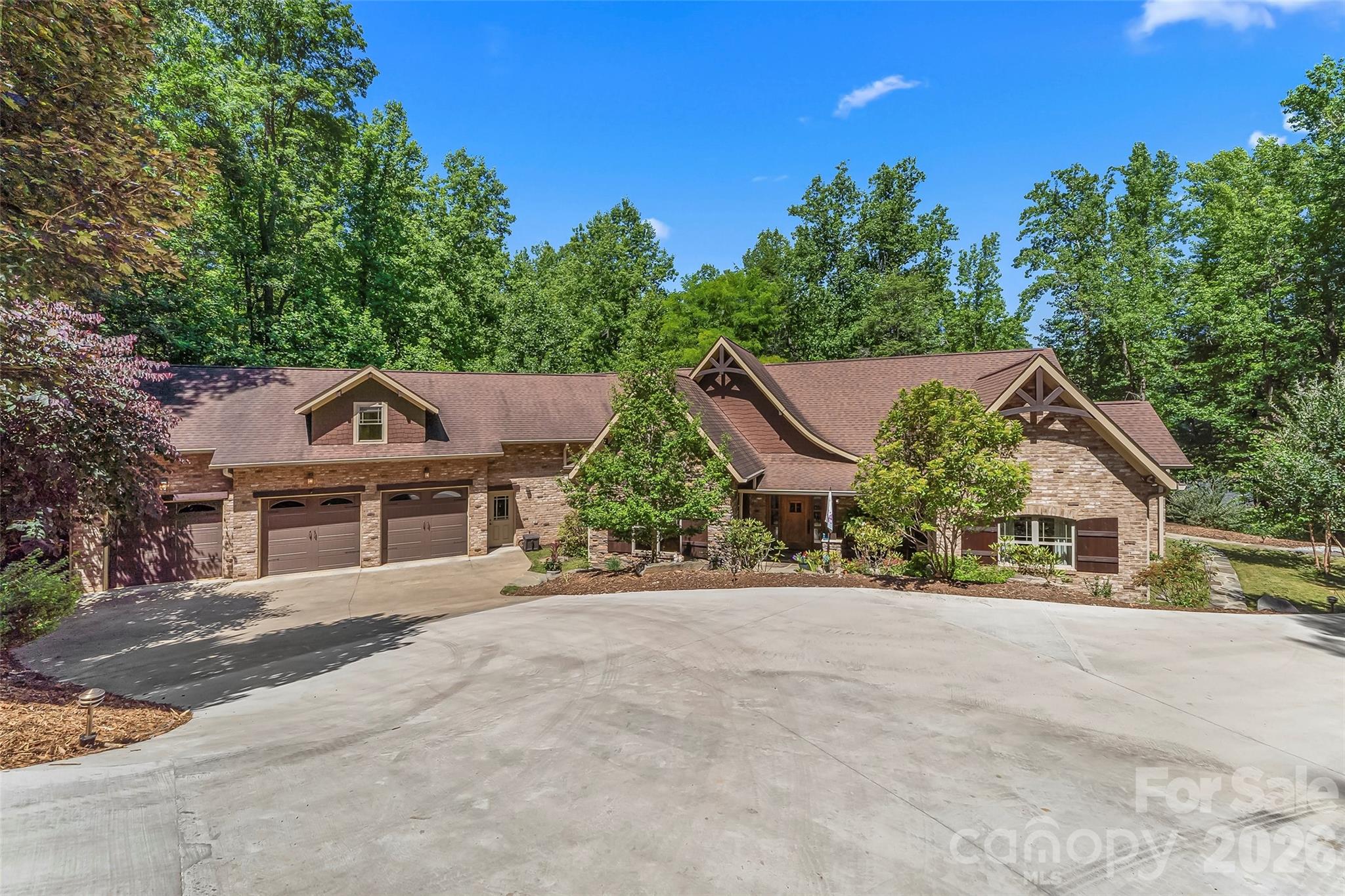 1313 High Trail Drive Property Photo 4