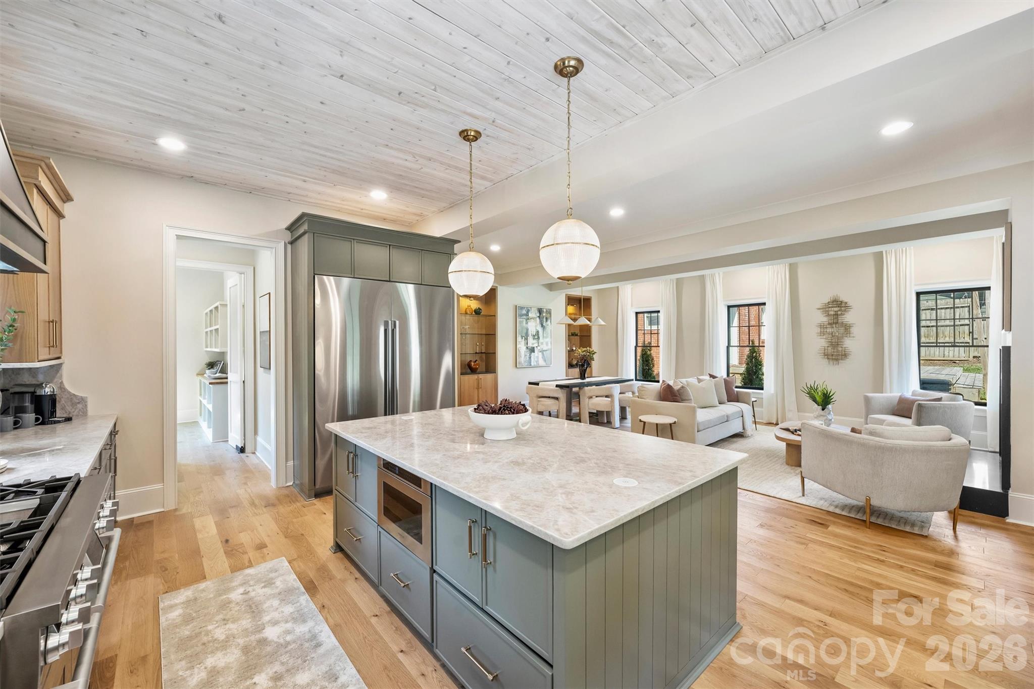 509 E Tremont Avenue Property Photo 17