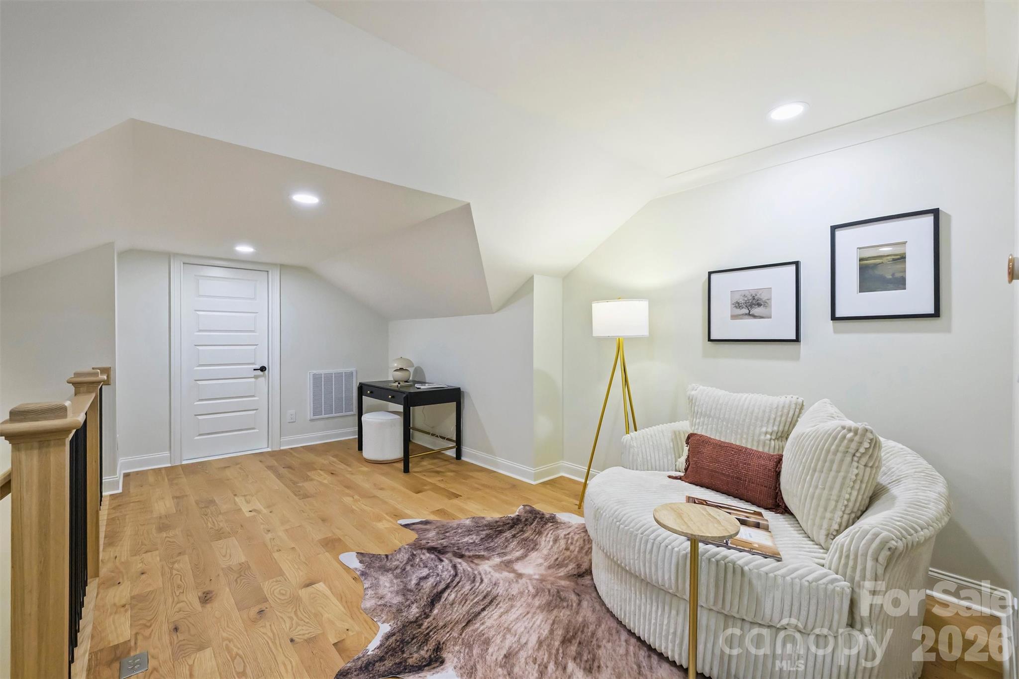 509 E Tremont Avenue Property Photo 31