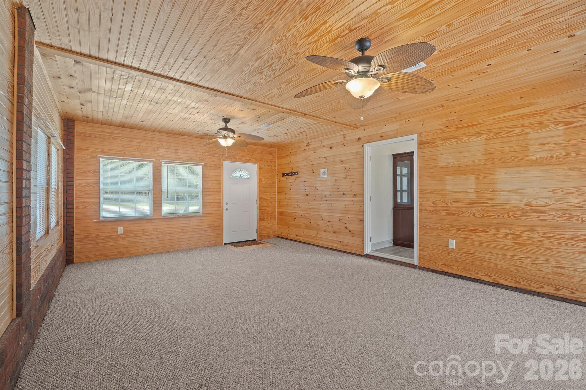 114 Glenwood Valley Drive Property Photo 23