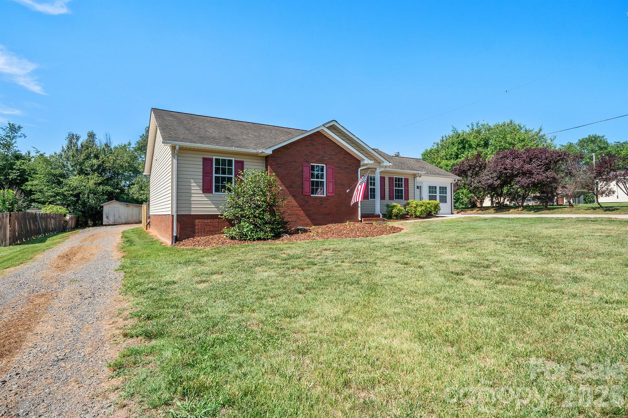 114 Glenwood Valley Drive Property Photo 37