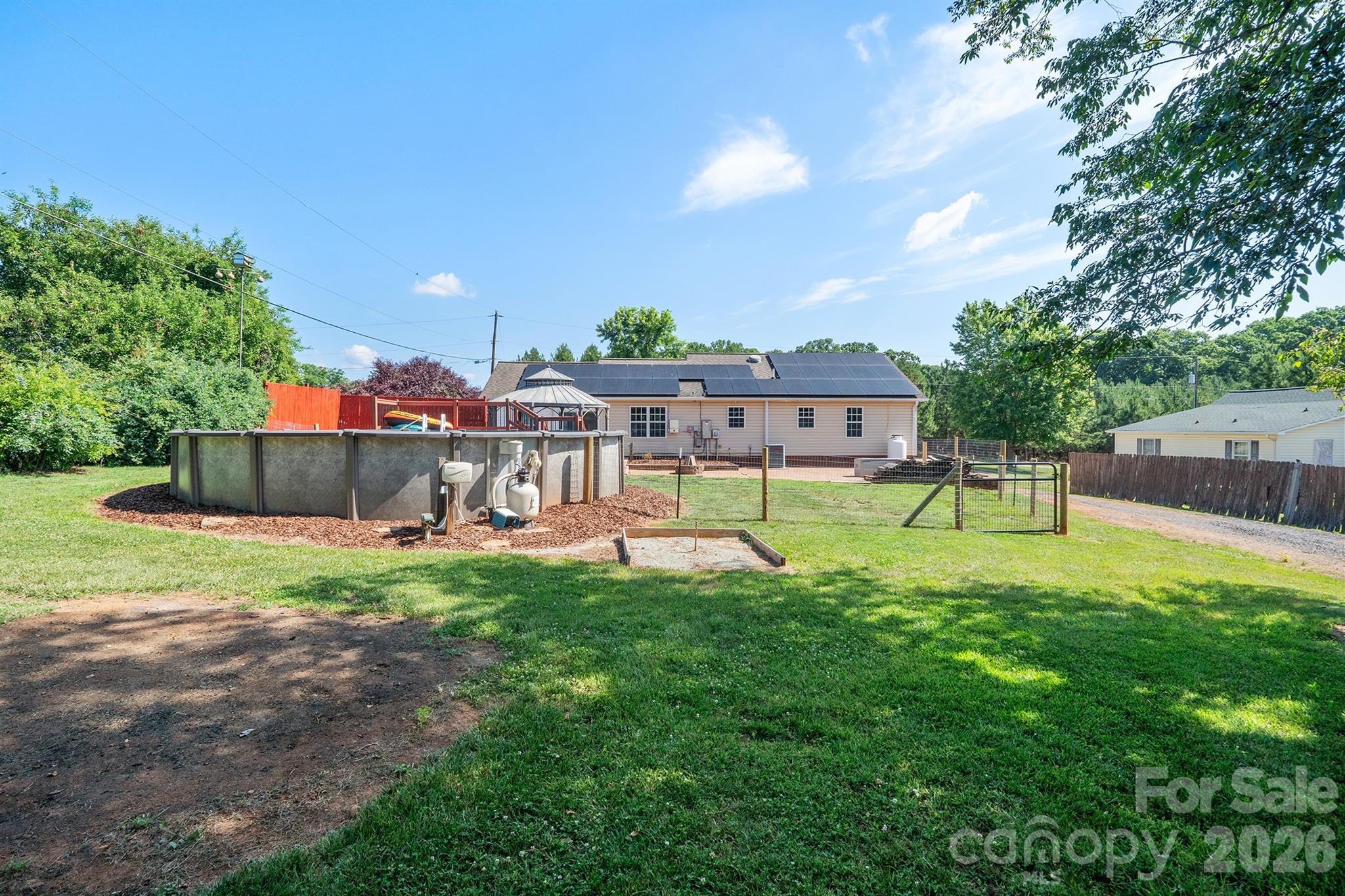 114 Glenwood Valley Drive Property Photo 43