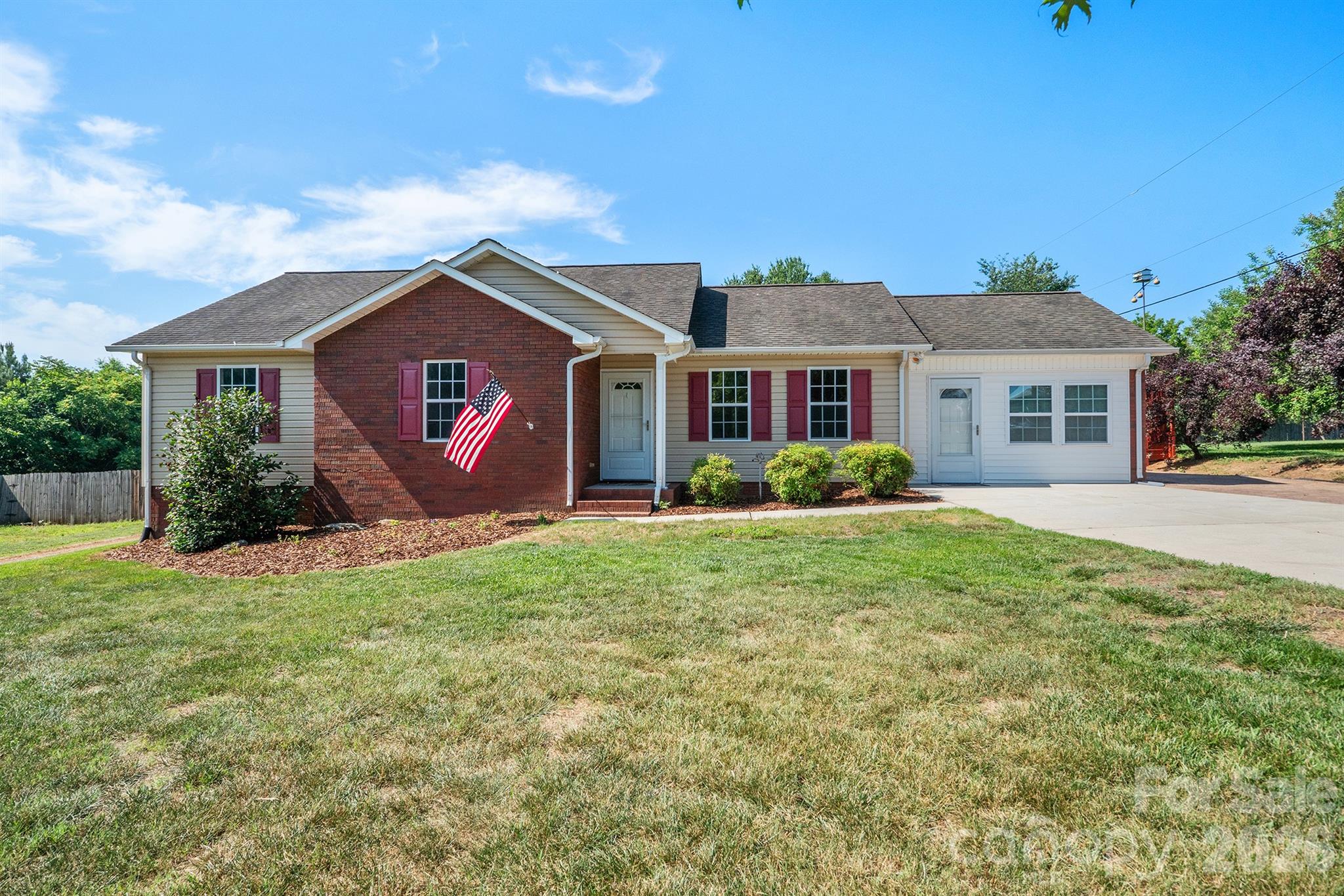 114 Glenwood Valley Drive Property Photo 45