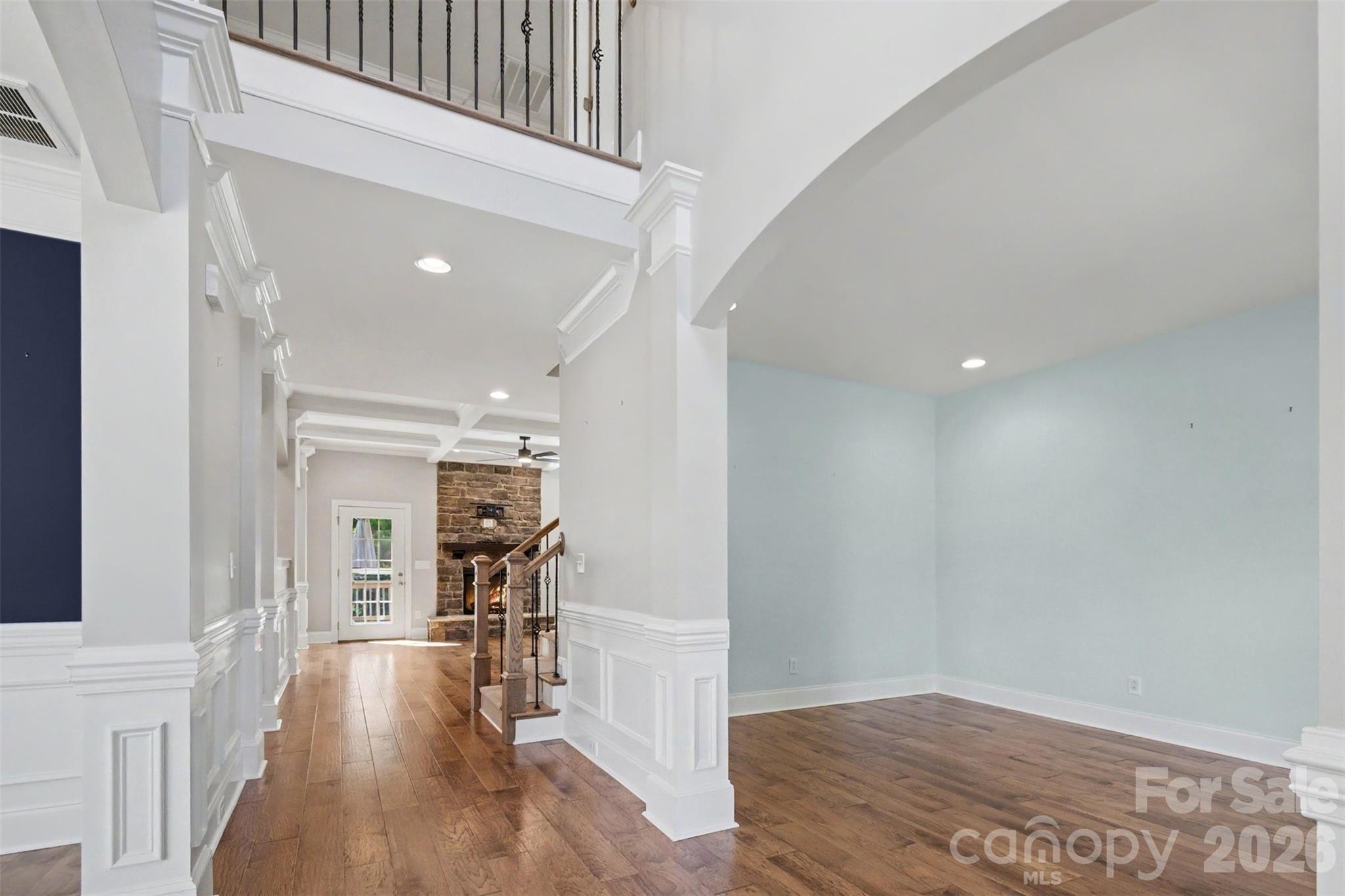 4016 Widgeon Way Property Photo 3