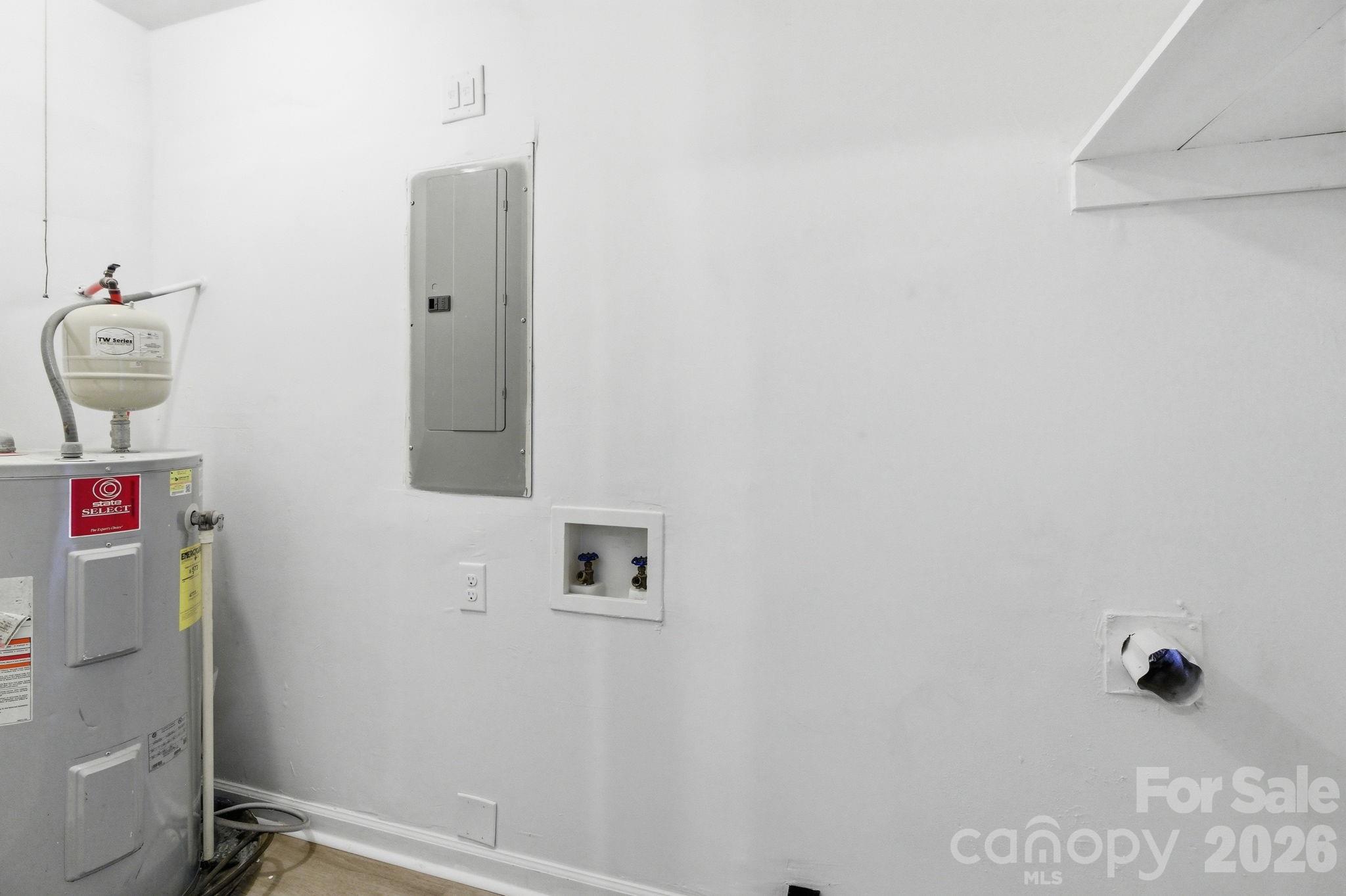 2725 Thornton Road Property Photo 6