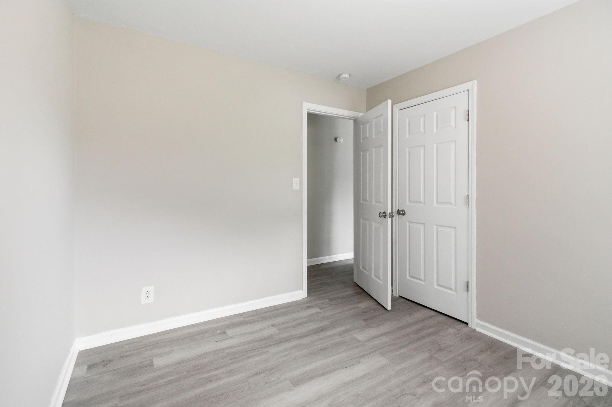2725 Thornton Road Property Photo 9