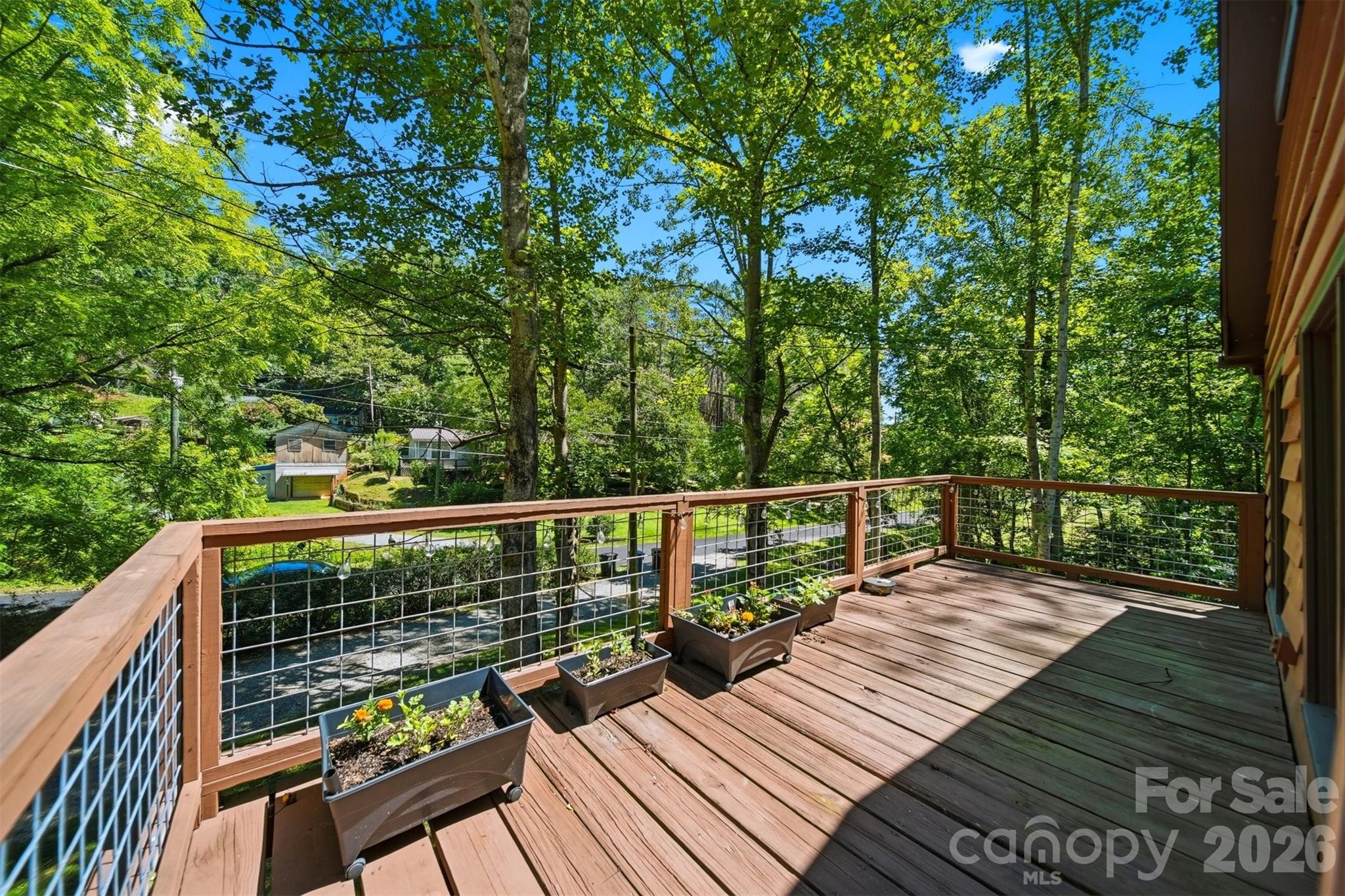 1857 Creekside Place Property Photo 4