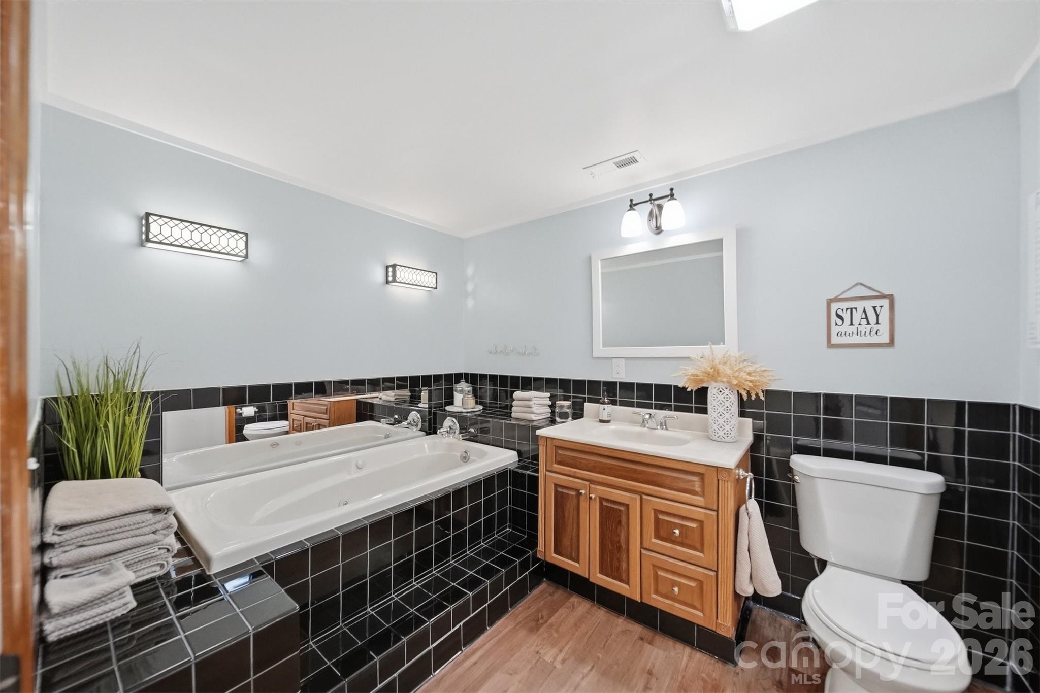 1857 Creekside Place Property Photo 35