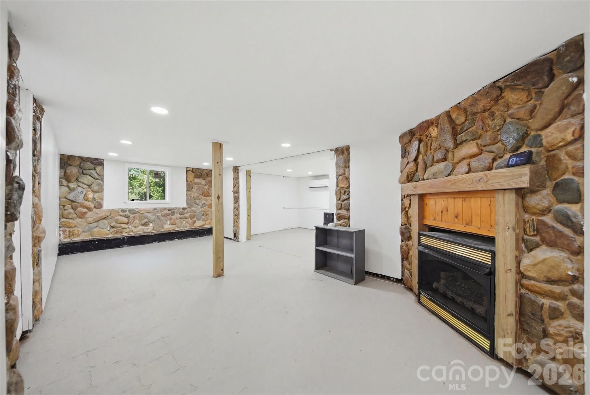 1857 Creekside Place Property Photo 40