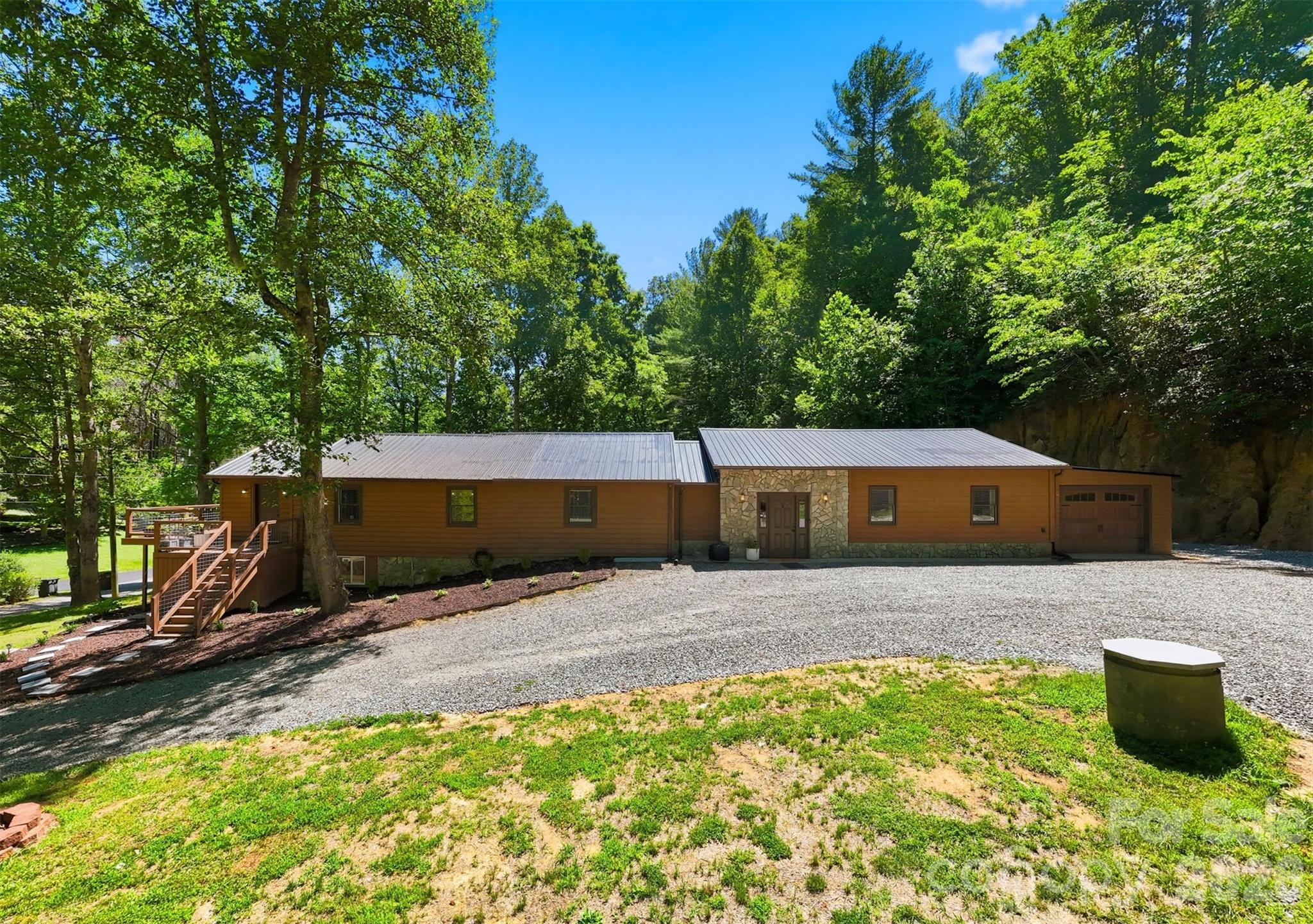 1857 Creekside Place Property Photo 46