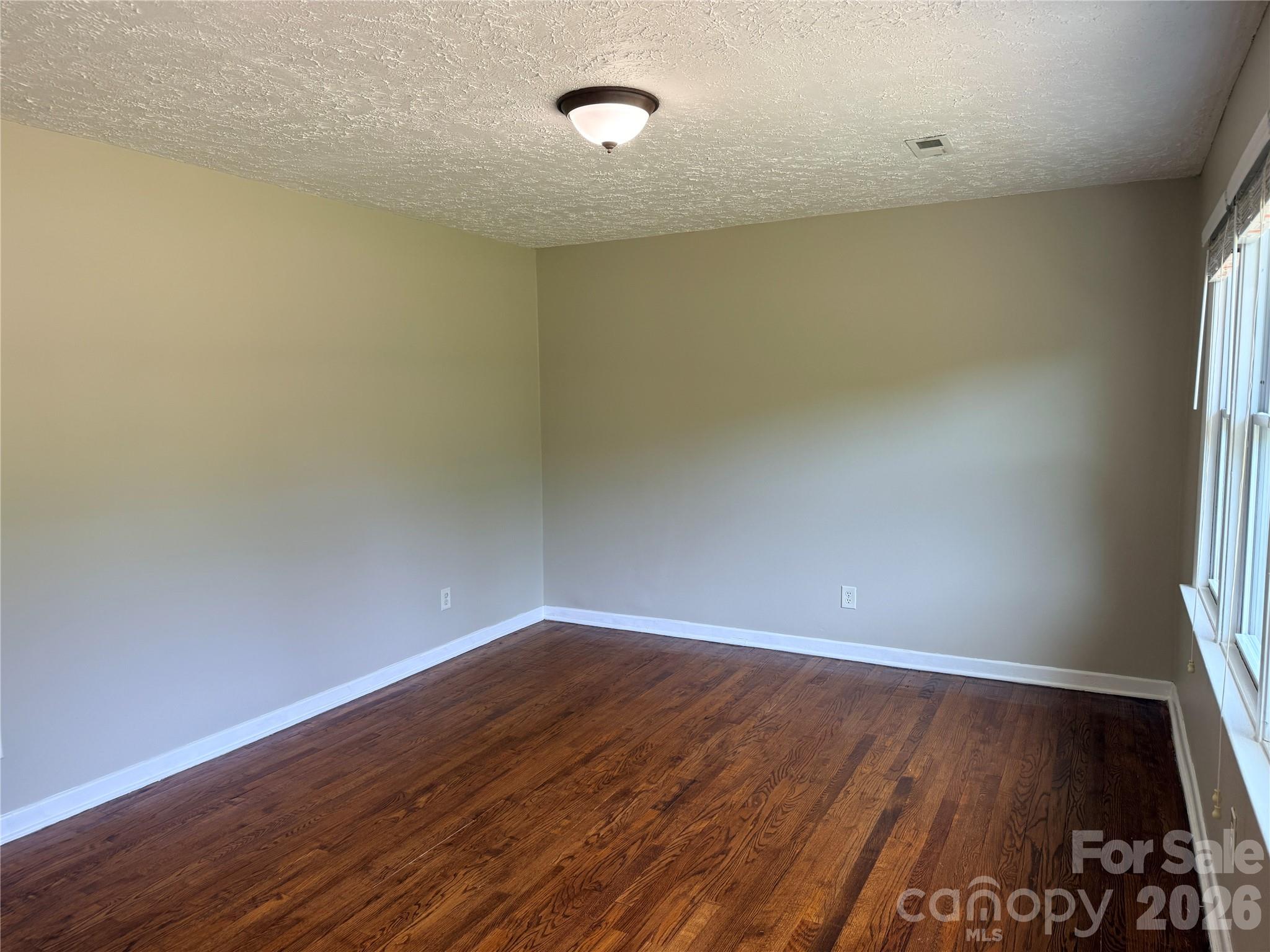 267 Hoopaugh Avenue Property Photo 6