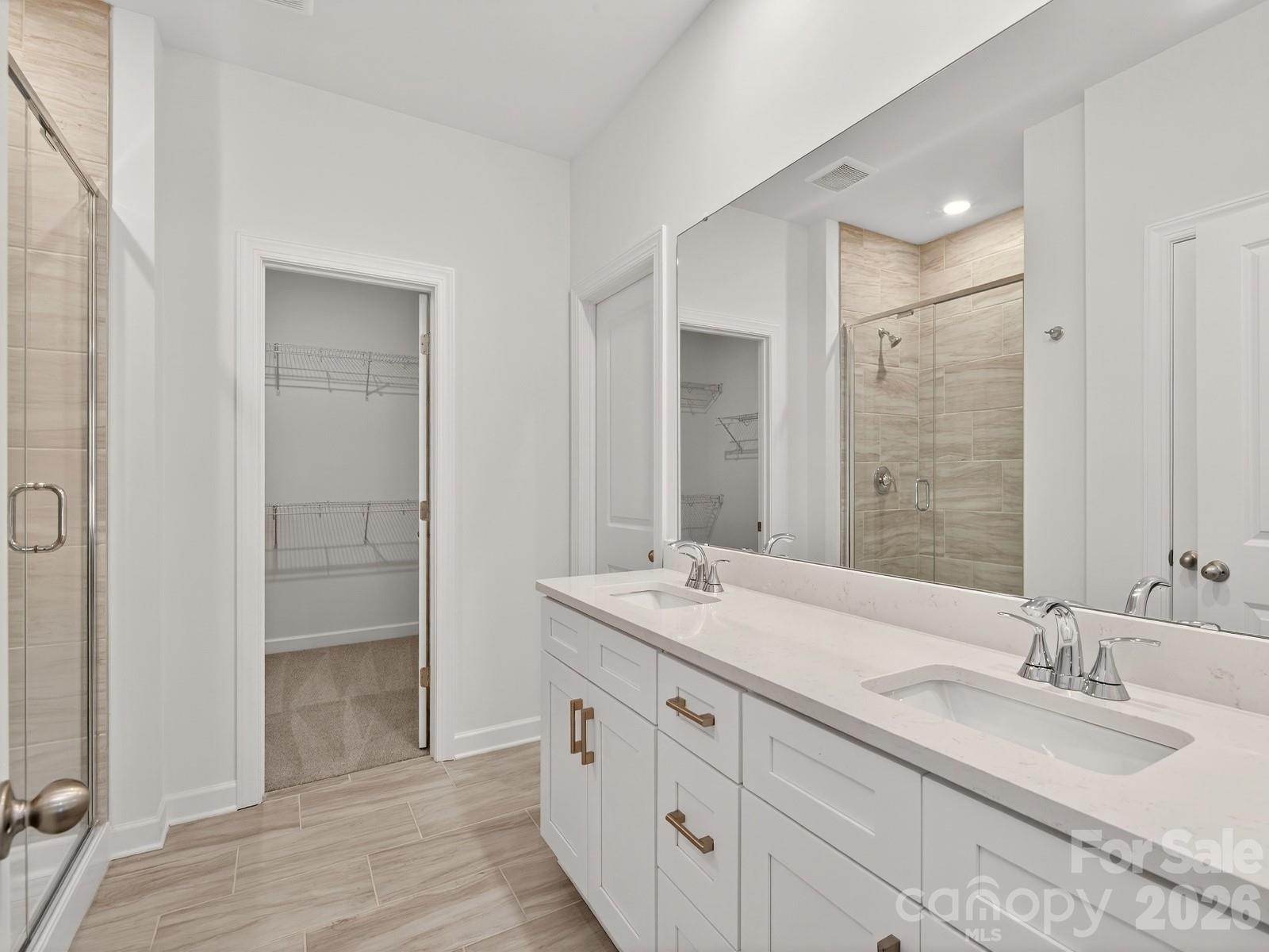 2405 Maxton Drive Property Photo 14