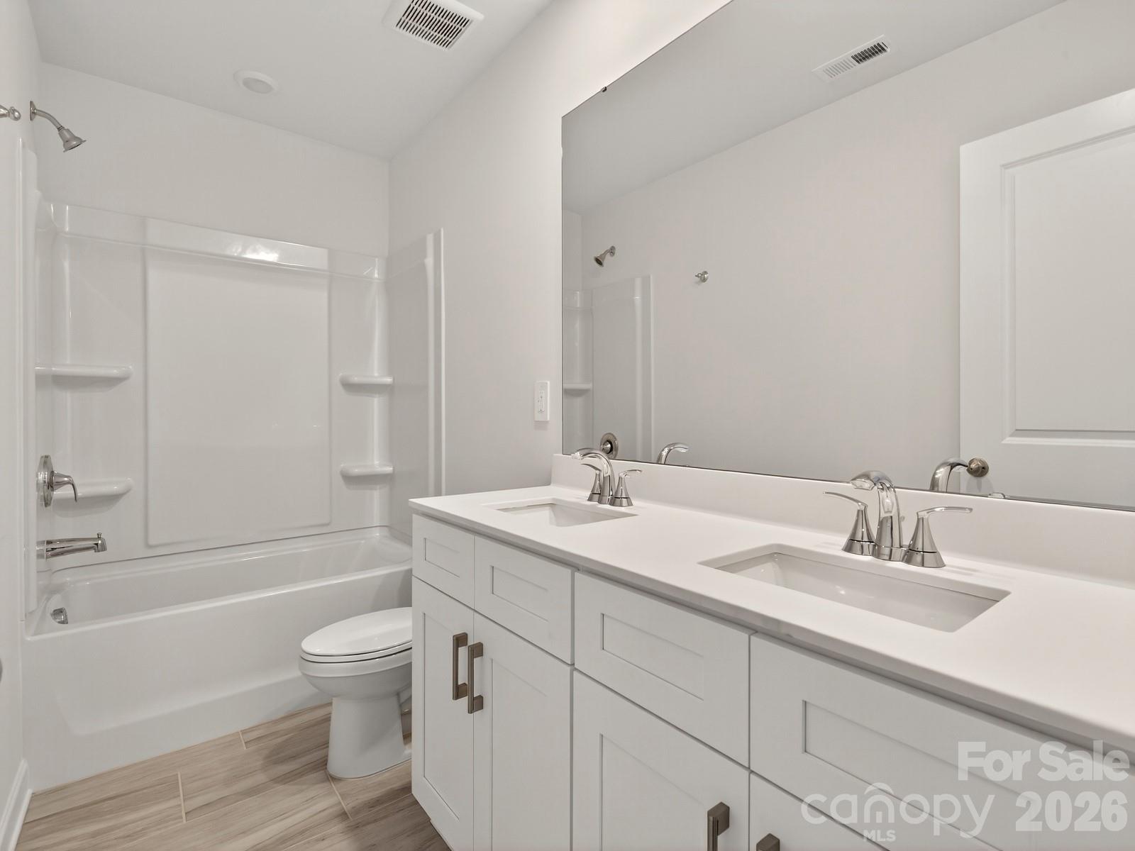 2405 Maxton Drive Property Photo 18
