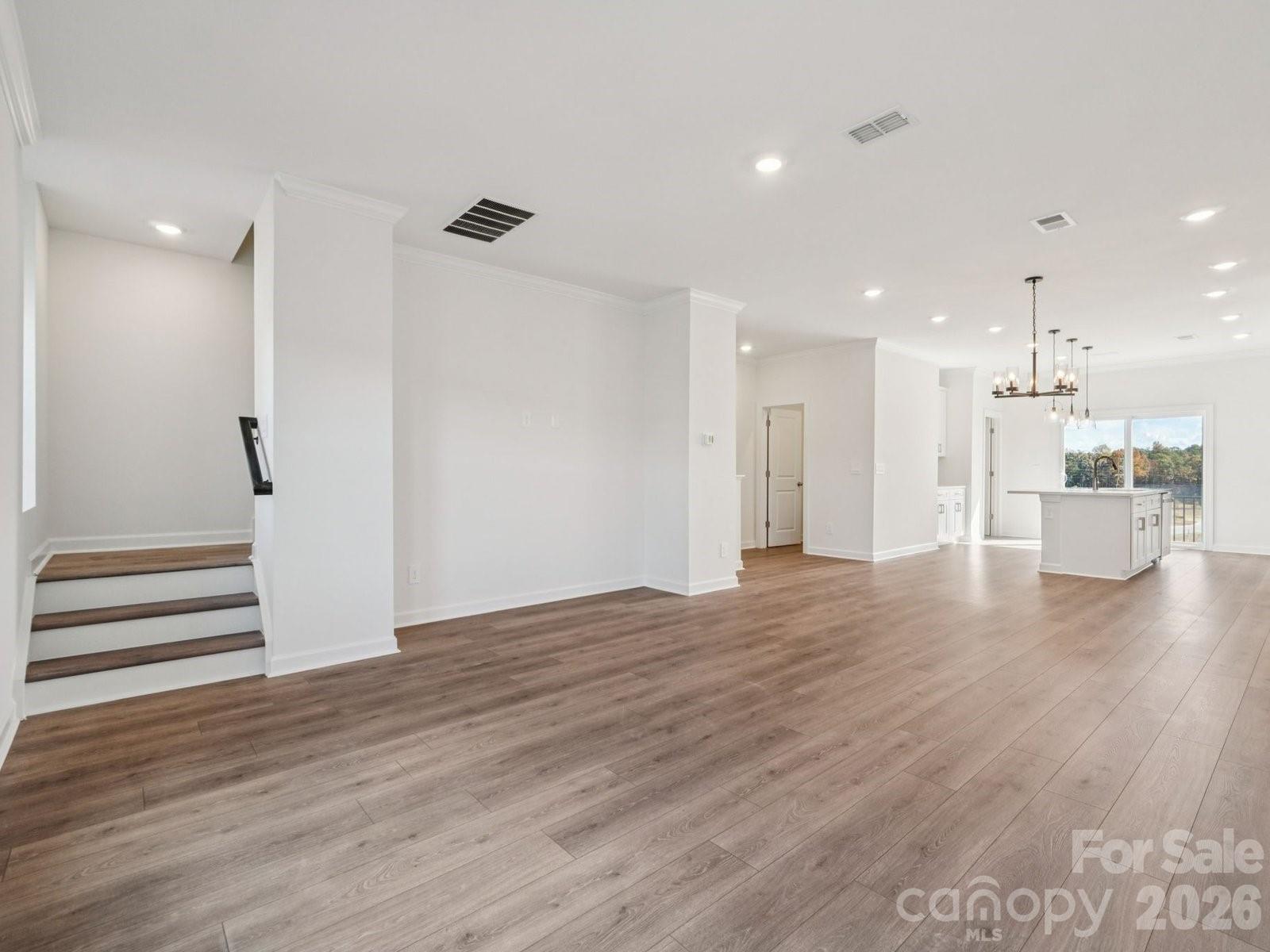 383 Golden Maple Court Property Photo 6