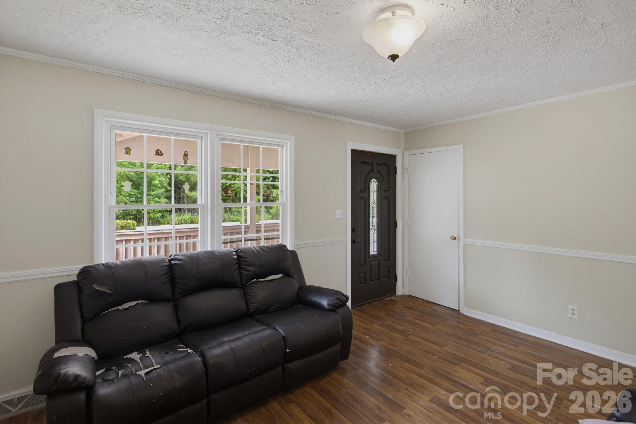 149 Dobbins Street Property Photo 5