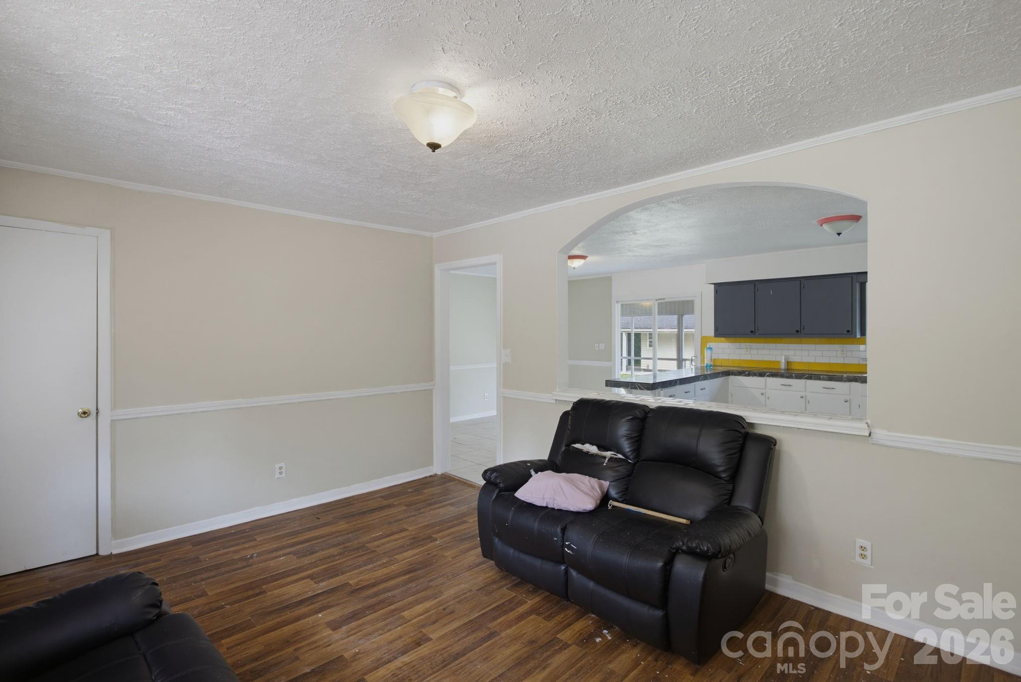 149 Dobbins Street Property Photo 6