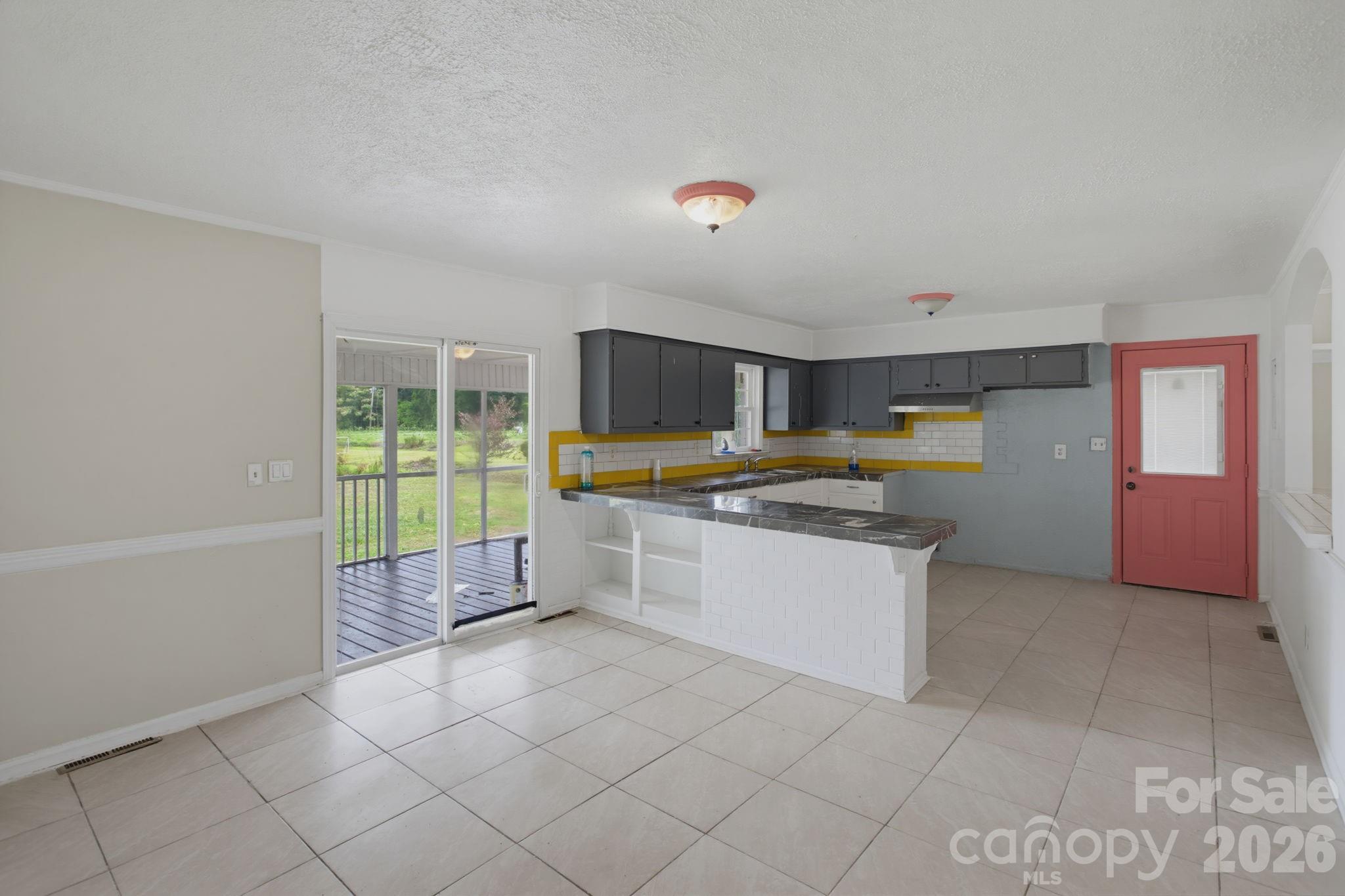 149 Dobbins Street Property Photo 7