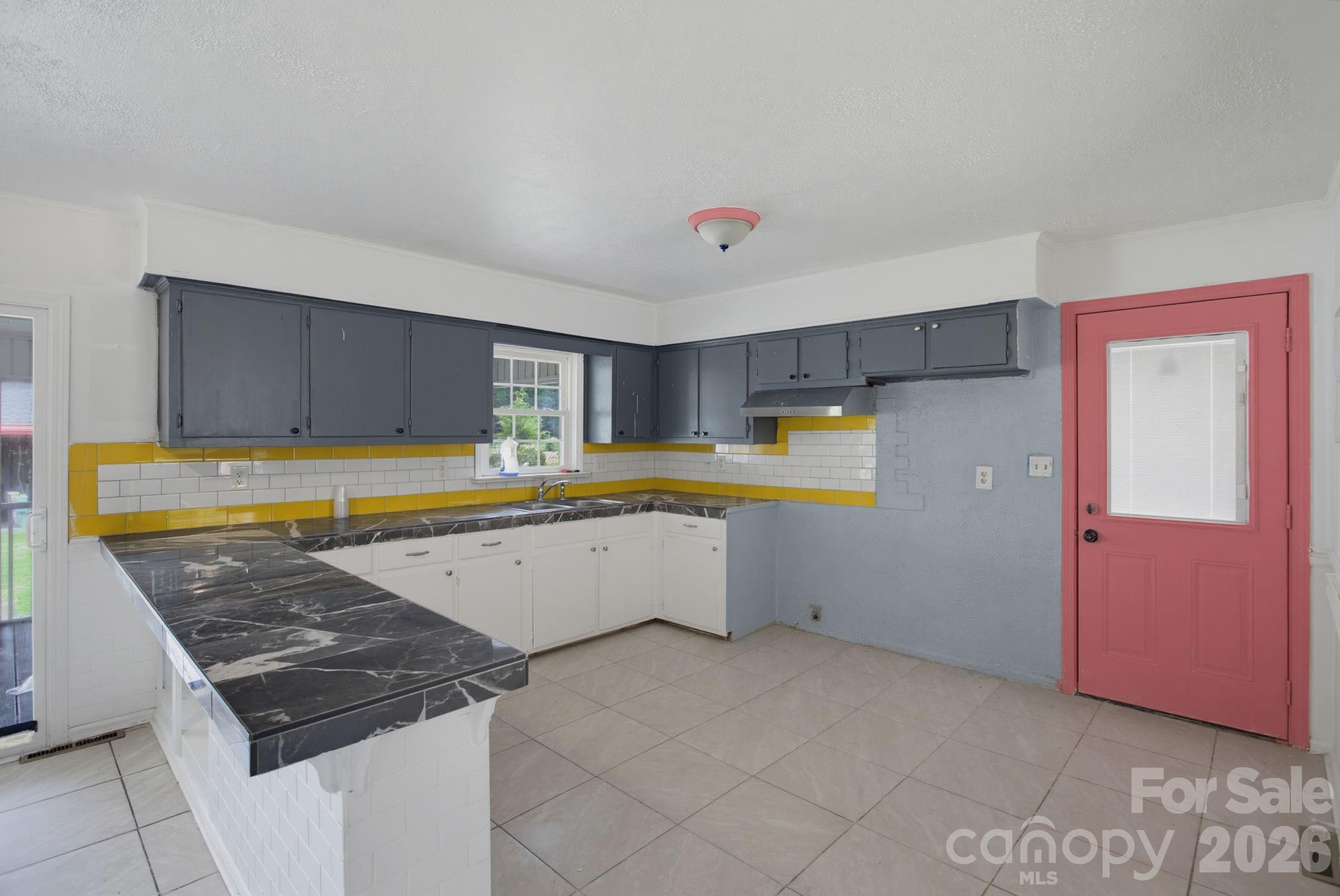149 Dobbins Street Property Photo 8