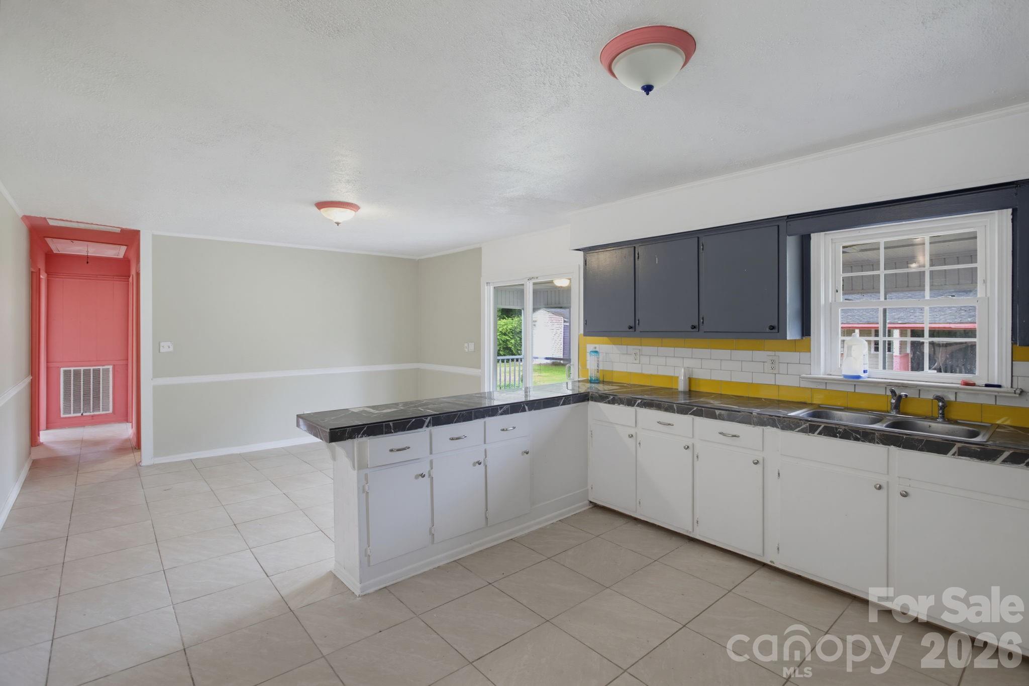 149 Dobbins Street Property Photo 9