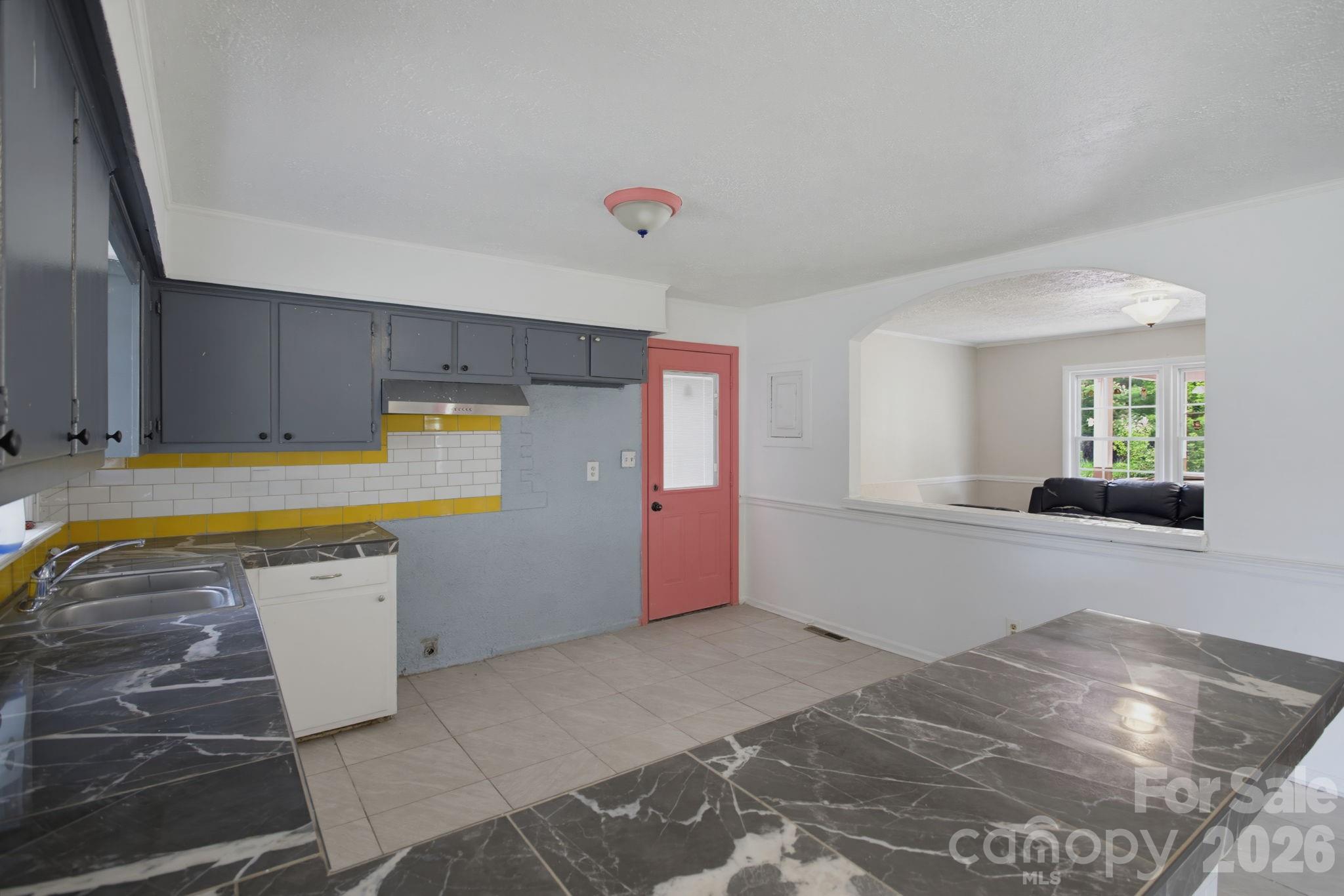 149 Dobbins Street Property Photo 11