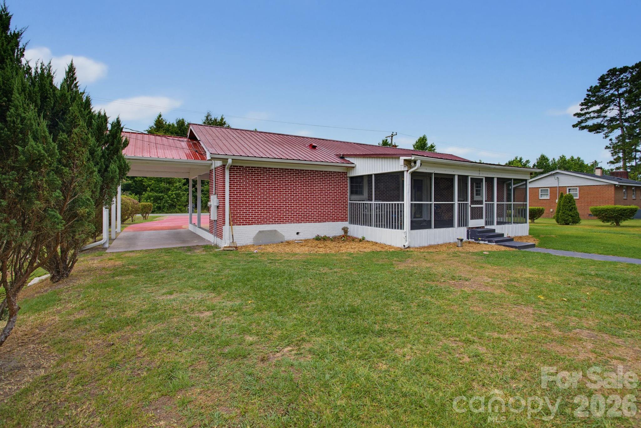 149 Dobbins Street Property Photo 24