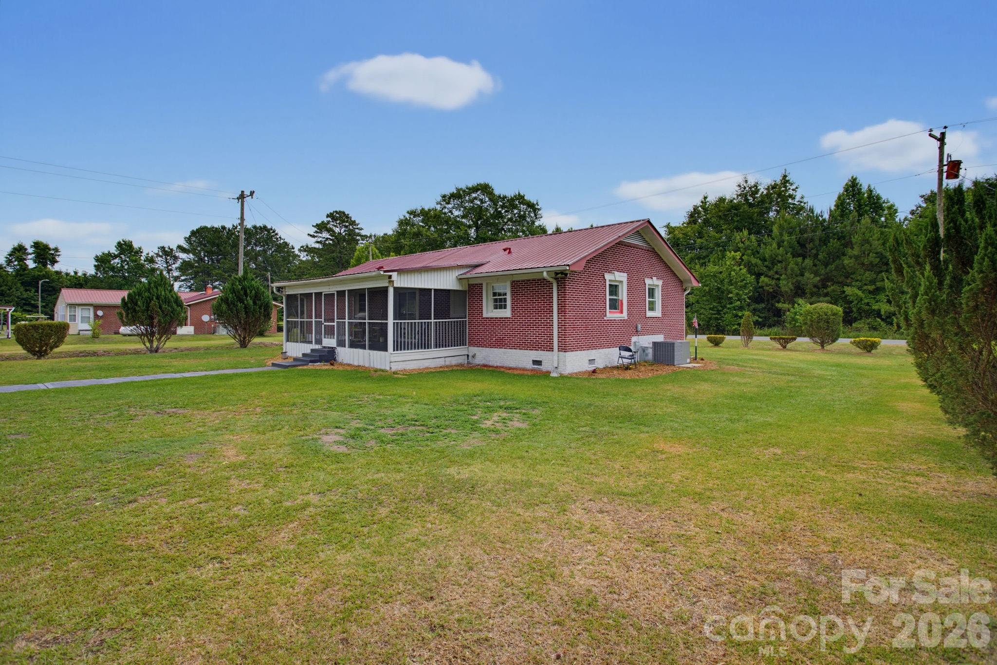 149 Dobbins Street Property Photo 26