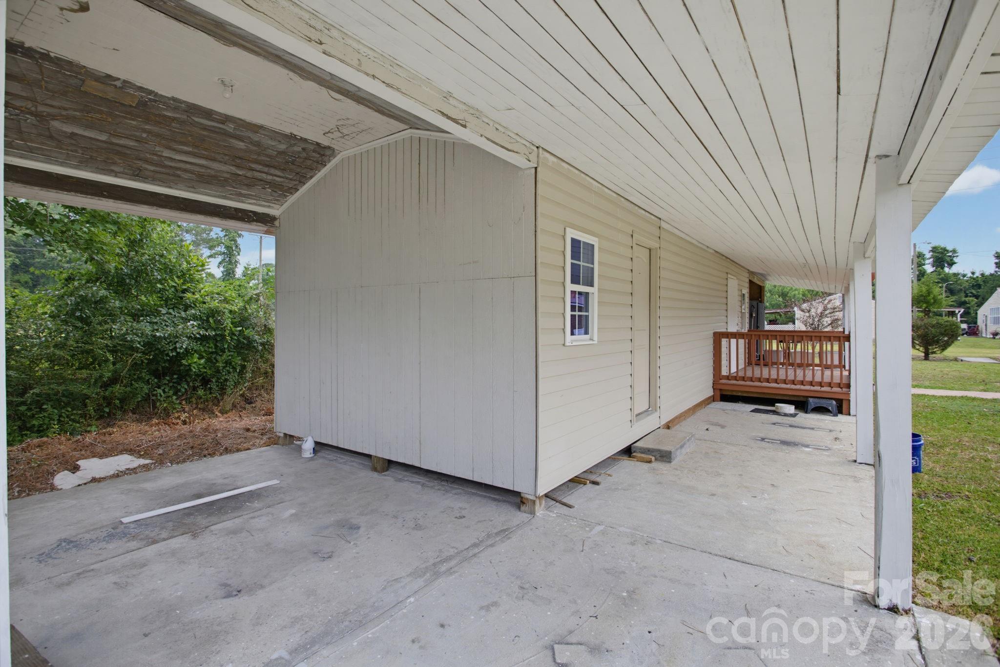149 Dobbins Street Property Photo 44