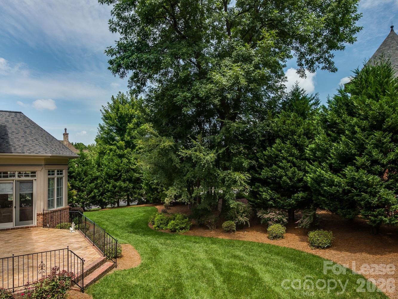 7126 Summerhill Ridge Drive Property Photo 5