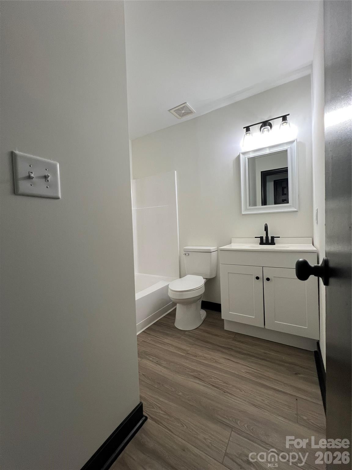 1214 Northwoods Drive Property Photo 8