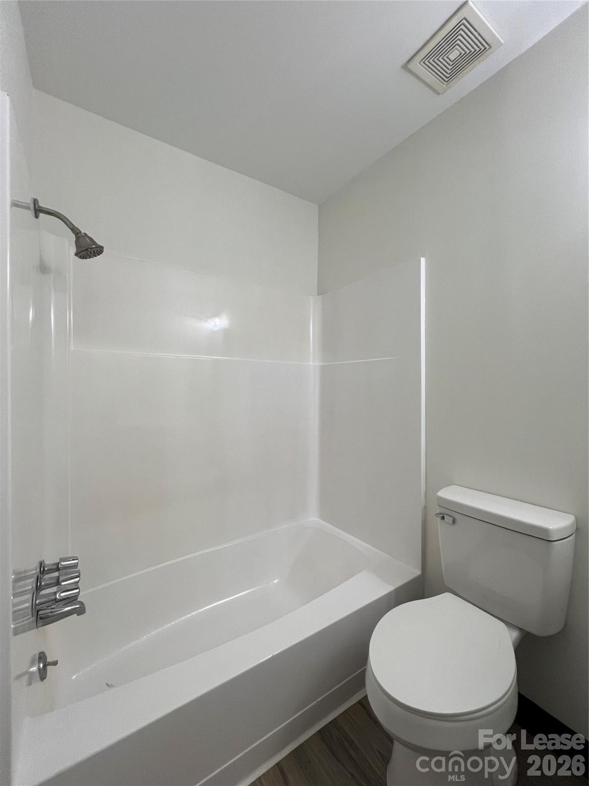 1214 Northwoods Drive Property Photo 9