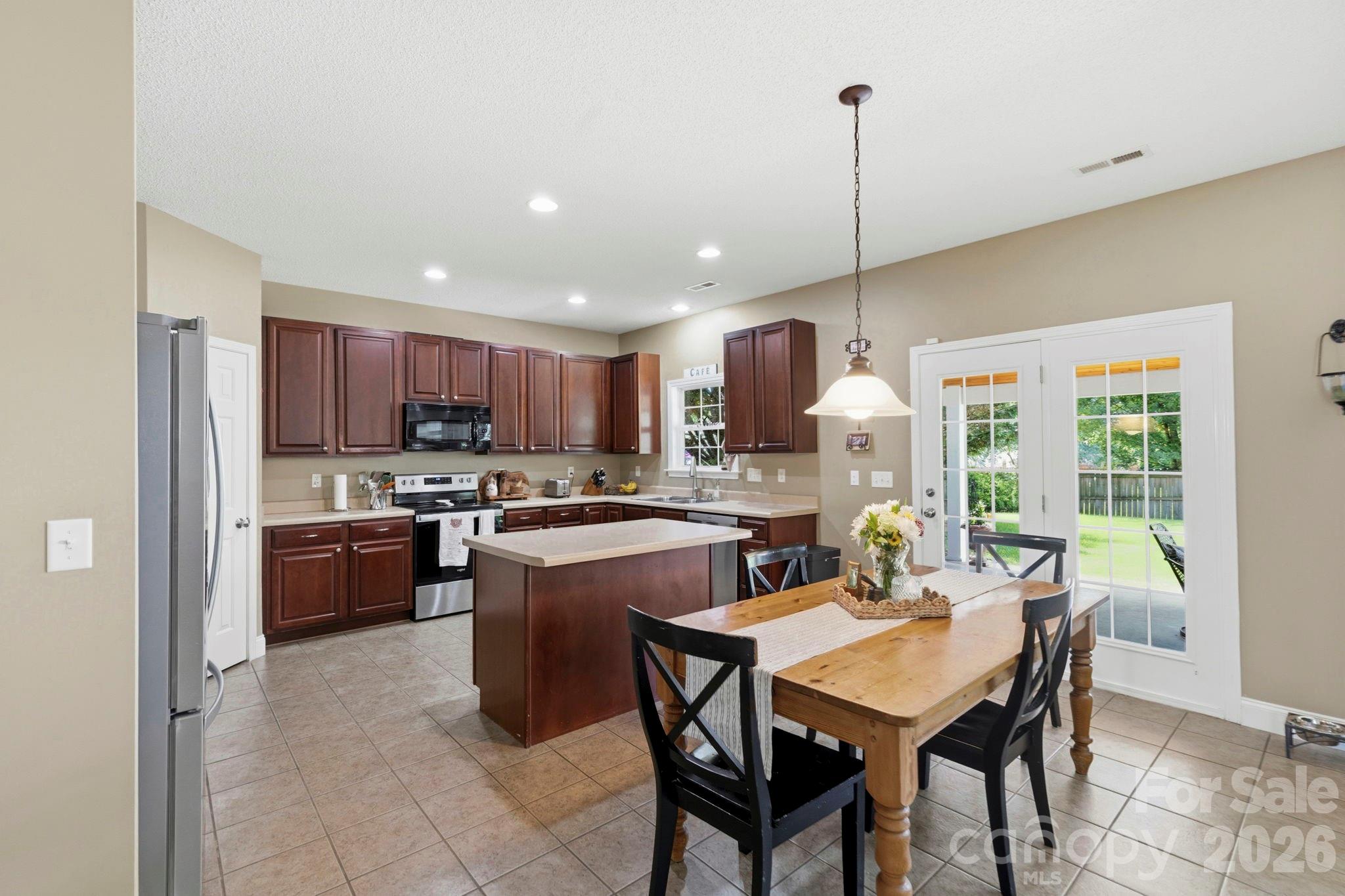 266 Wildbriar Road Property Photo 13