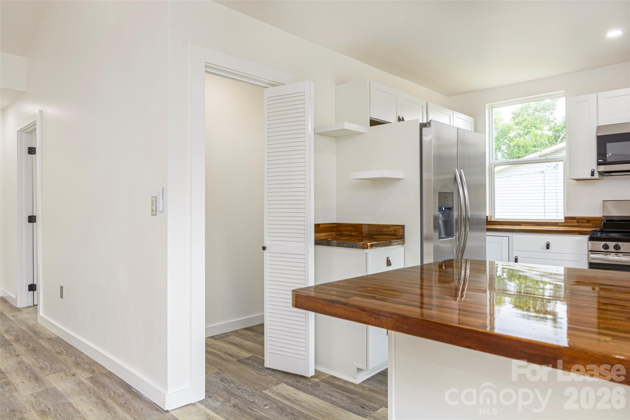286 Berkeley Road Property Photo 8