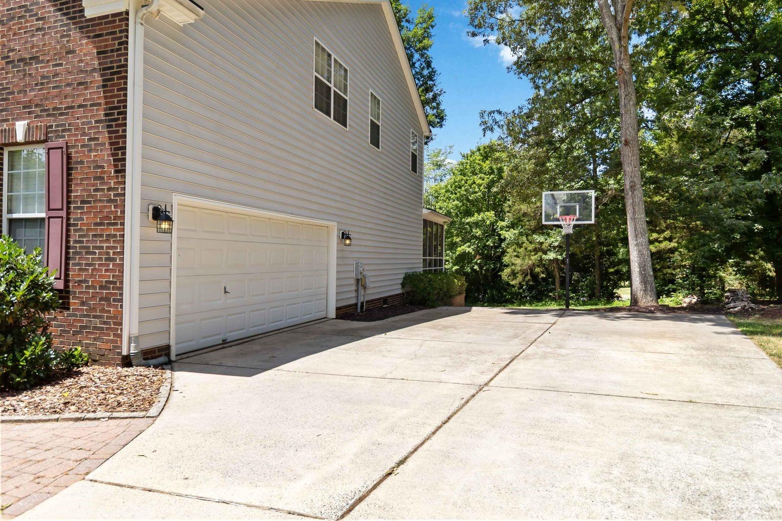 10606 Augustine Hill Lane Property Photo 3