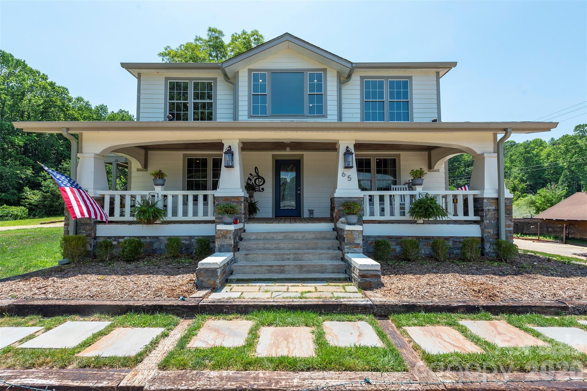 65 Walnut Street Property Photo 1