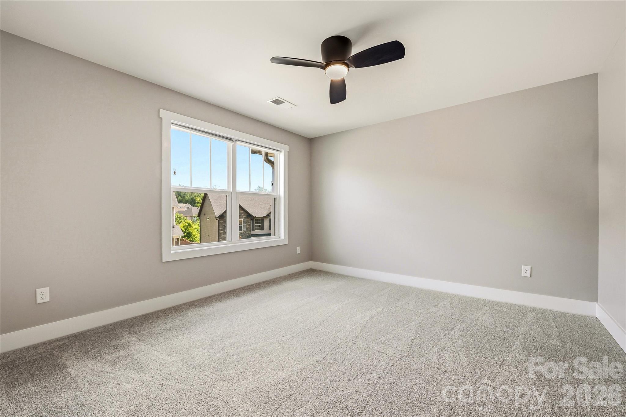 16 Henbit Way Property Photo 32