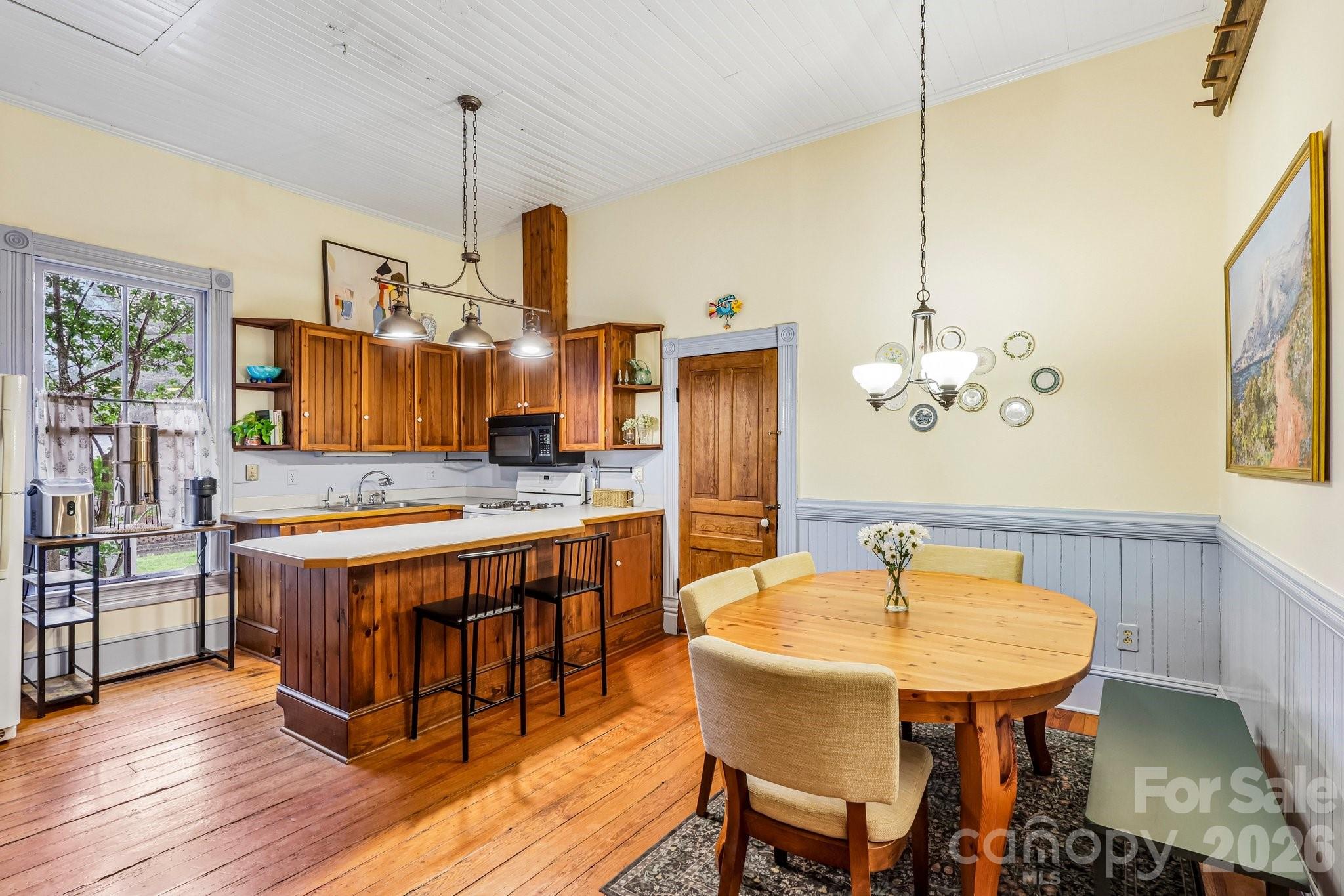 29 Tribune Avenue Property Photo 8